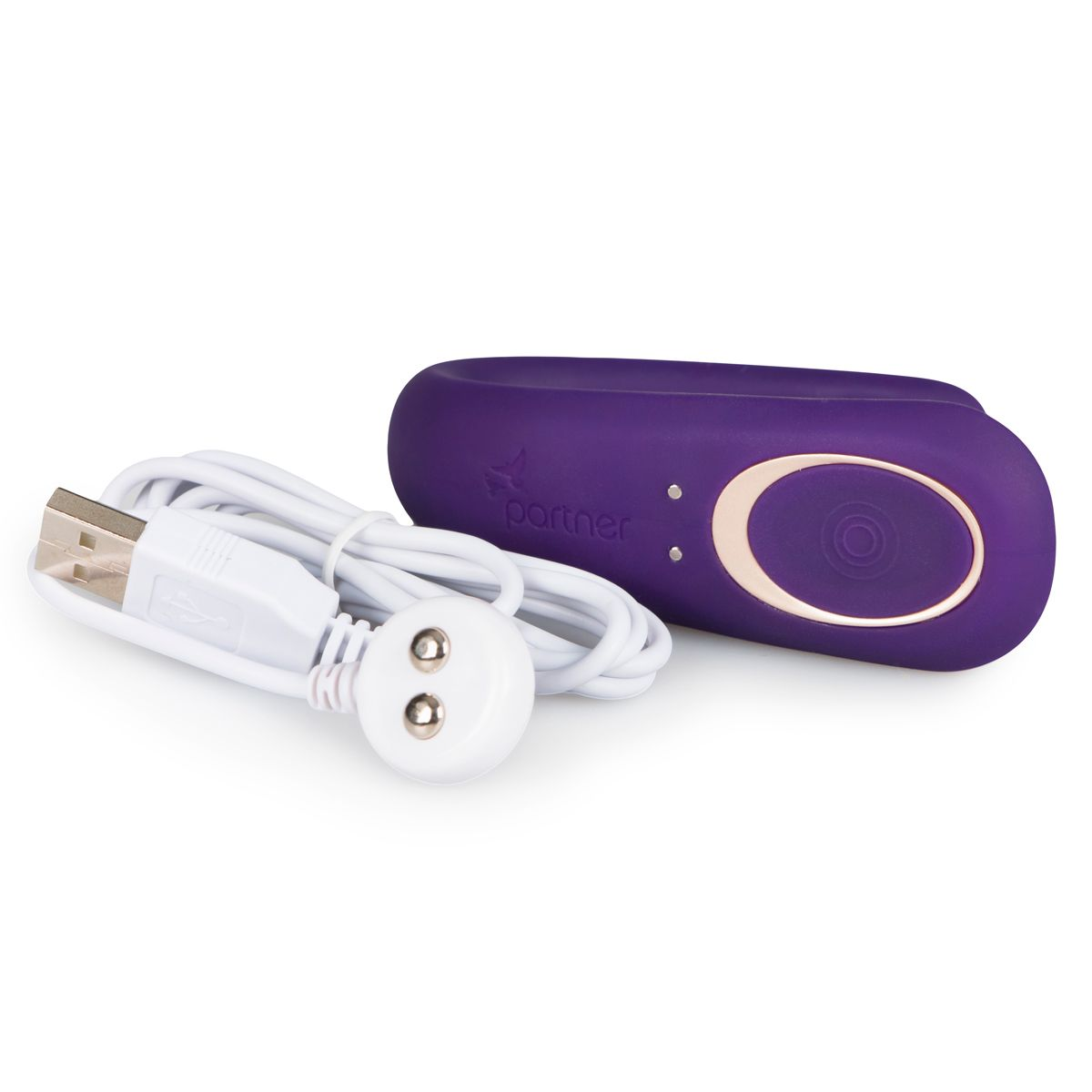 Fioletowa zabawka erotyczna z kablem ładującym na białym tle.