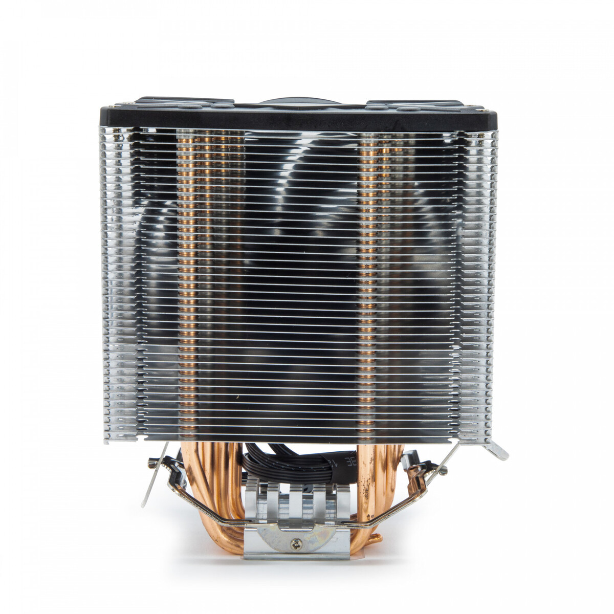 Un enfriador de CPU de computadora. Tiene múltiples aletas metálicas, tubos de cobre y una parte superior negra con un ventilador.