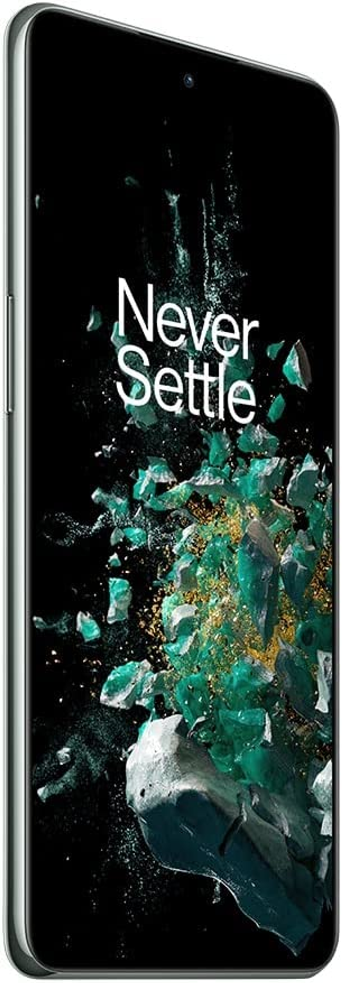 Een smartphone toont de woorden "Never Settle" met een achtergrond van exploderend groen, wit en goud.