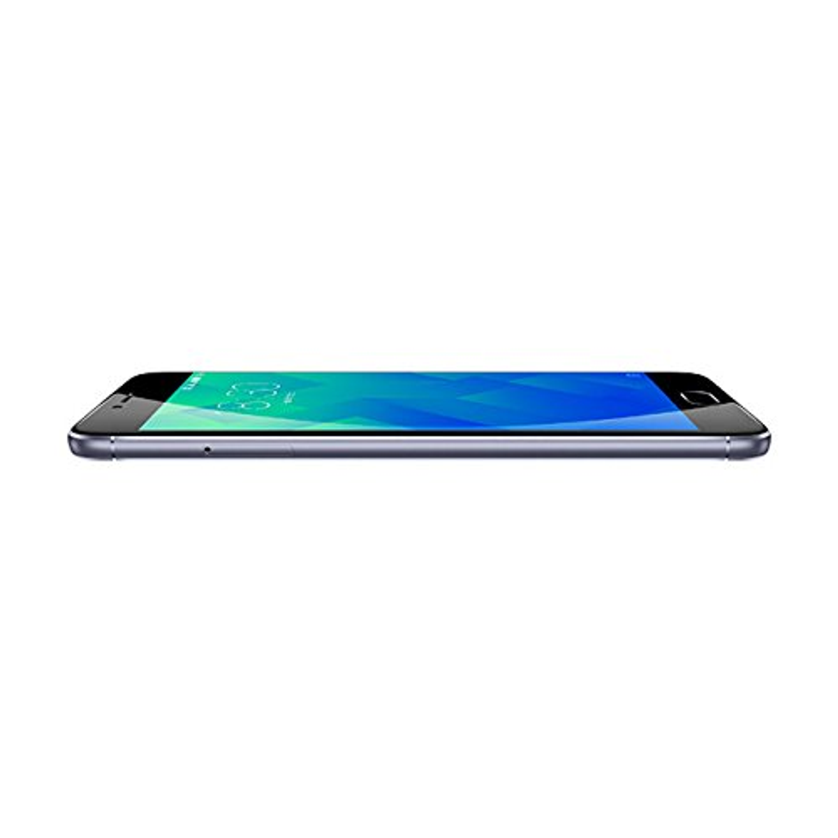 Uno smartphone nero e sottile è posizionato orizzontalmente su una superficie bianca.