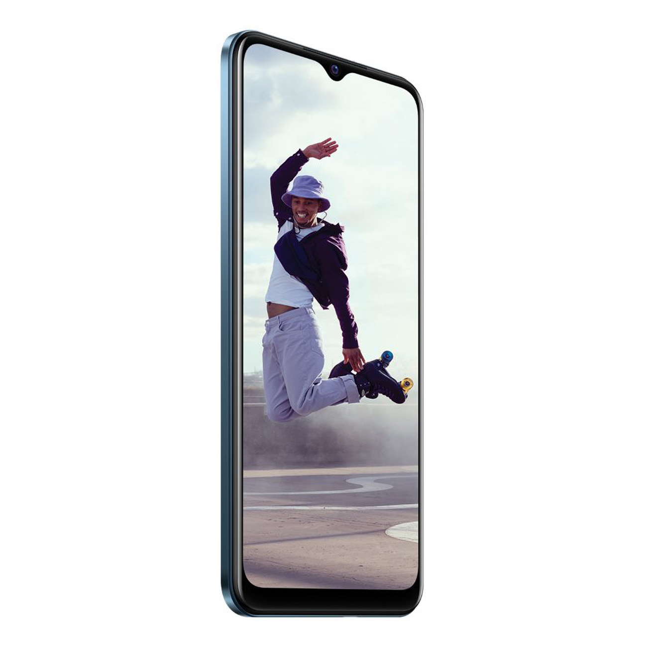 Ein Smartphone, das eine Person beim Springen auf einem Skateboard zeigt. Die Person ist in der Luft und trägt einen Hut.