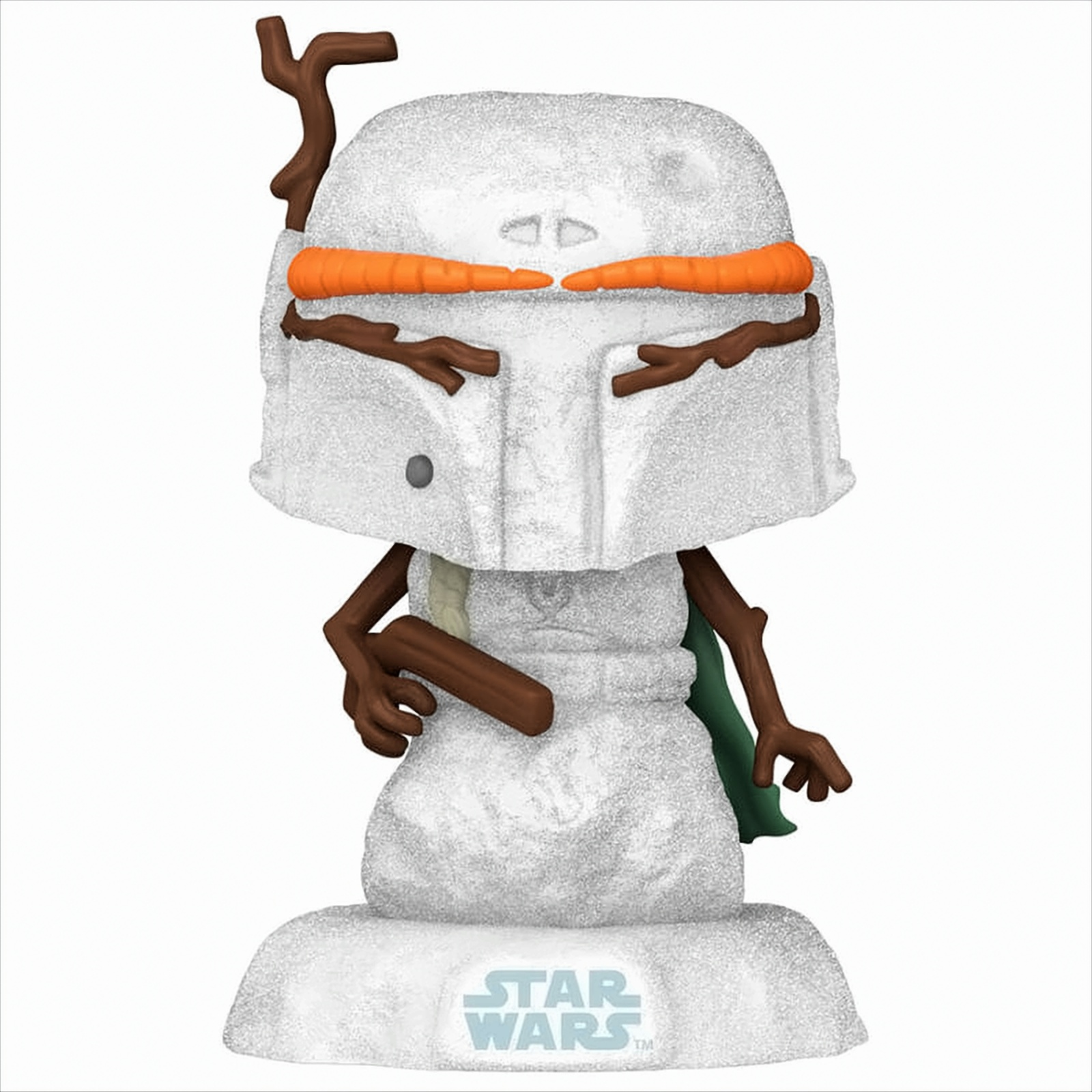 Una statuetta di pupazzo di neve di Star Wars con naso di carota, braccia di ramoscello e una sciarpa verde, su una base bianca.