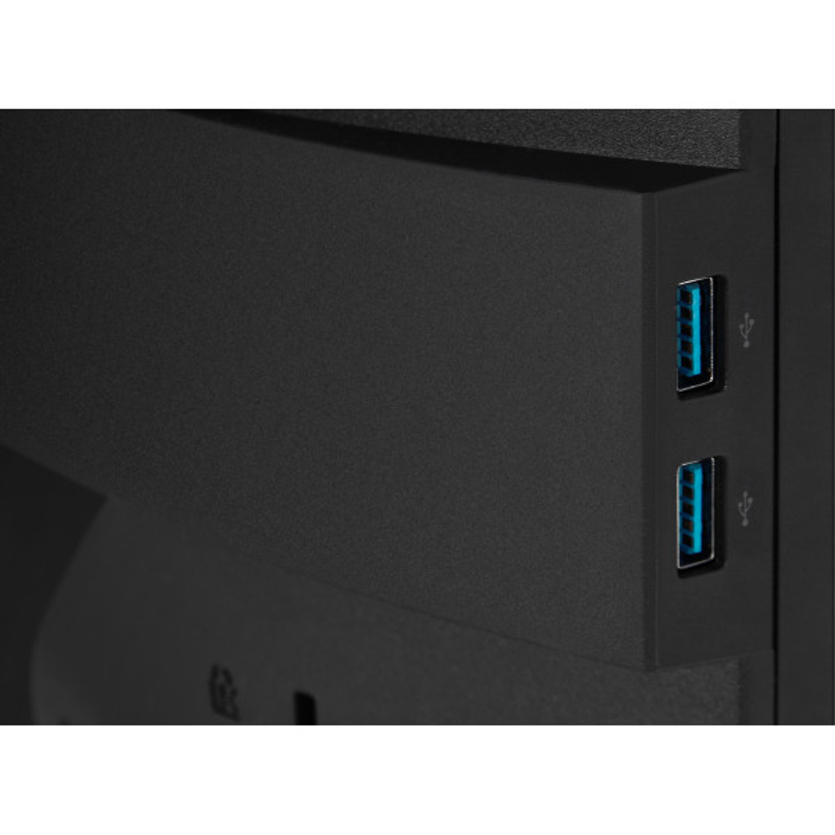 Primo piano delle porte USB sul retro di un monitor.