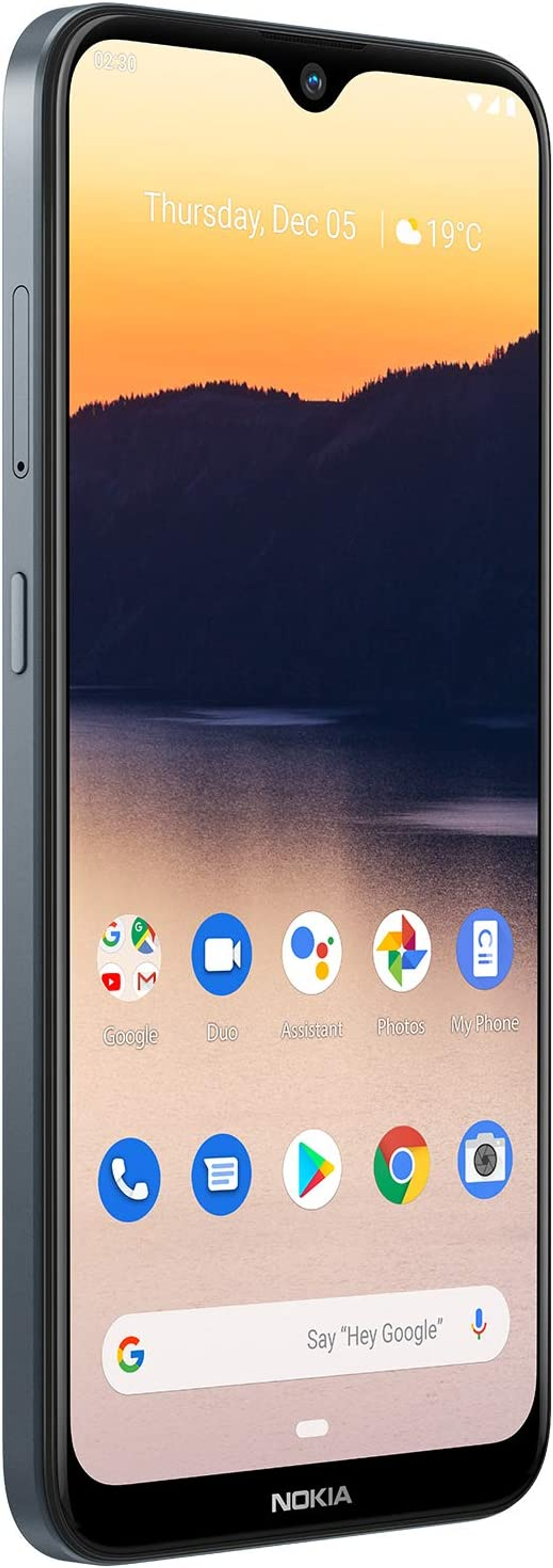 Ein blaues Telefon rechts mit einem Sonnenuntergang und App-Symbolen auf dem Bildschirm, gehalten von einer Person.