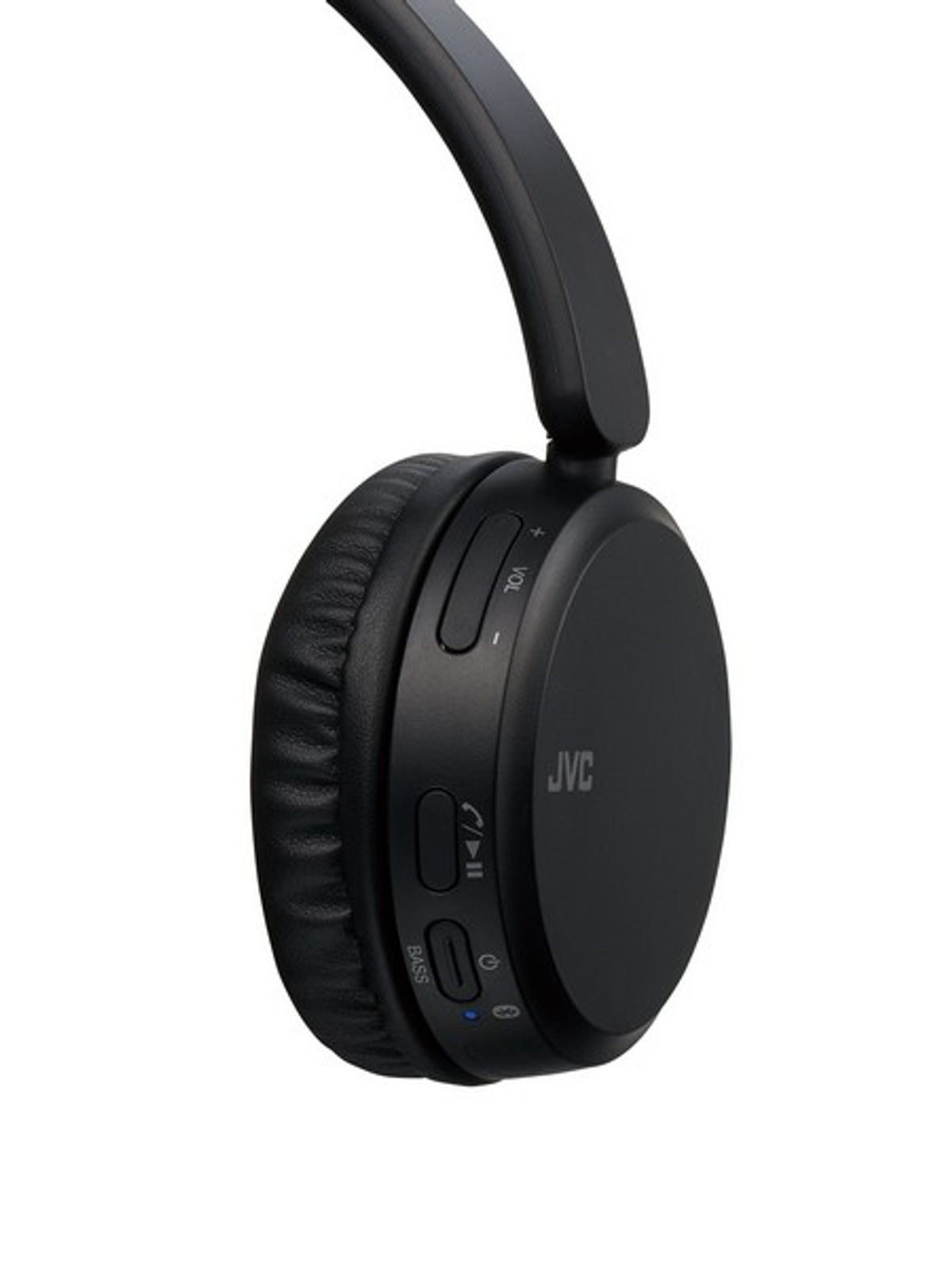 Ein schwarzer JVC-Kopfhörer mit Lautstärkereglern und Bass-Taste, Seitenansicht.