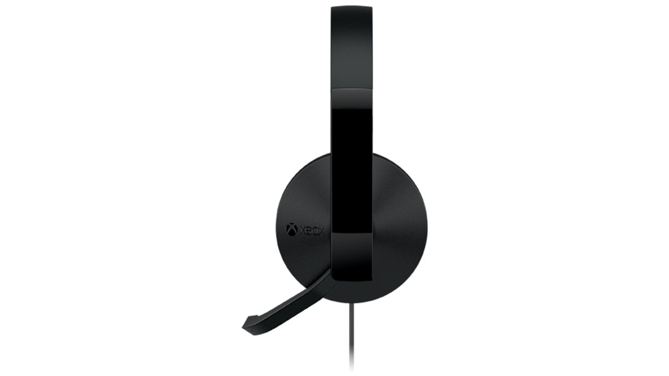 Un auricular Xbox negro con micrófono, sobre un fondo blanco. El auricular mira hacia adelante.