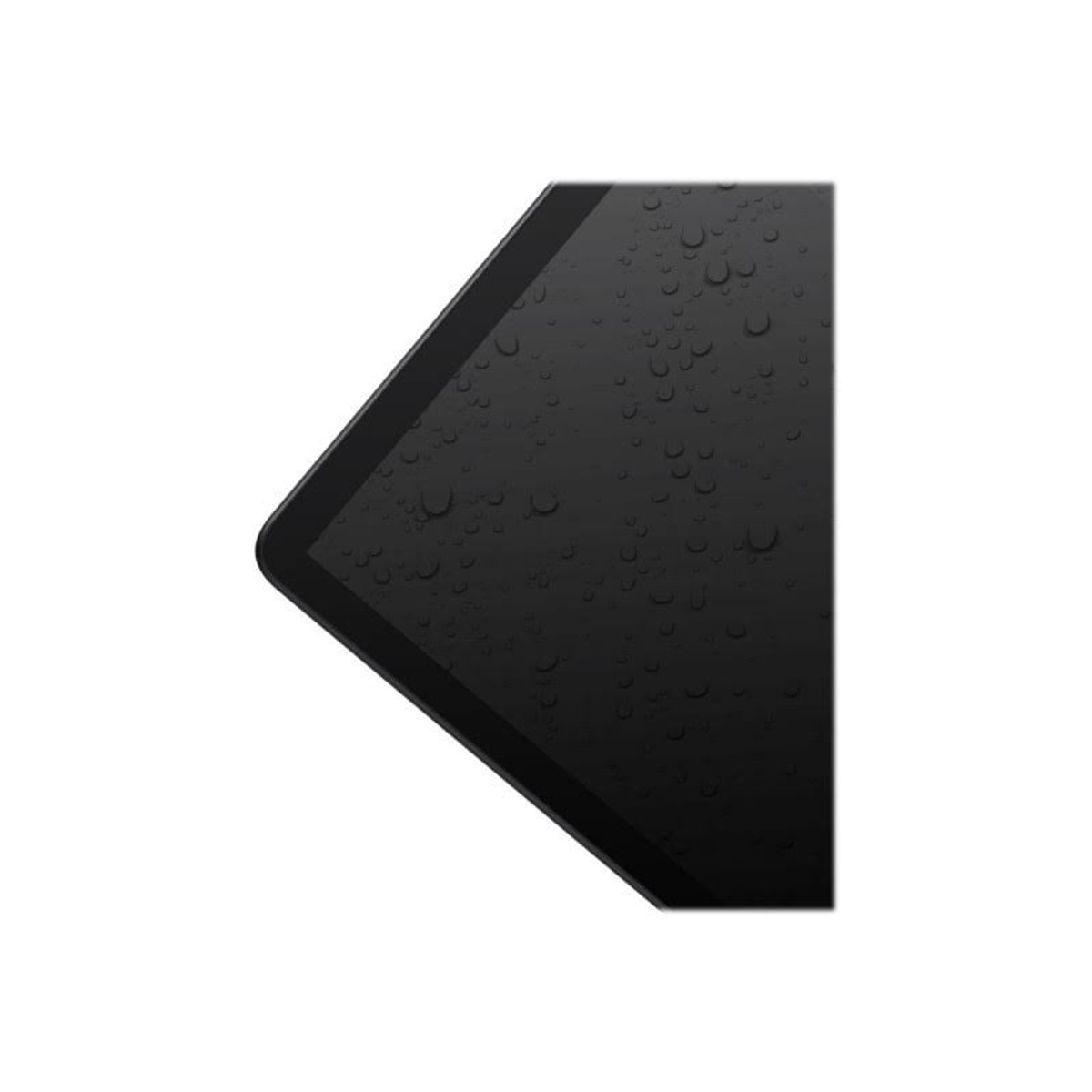 Primo piano dello schermo di un tablet nero con goccioline d'acqua, angolato su sfondo bianco.