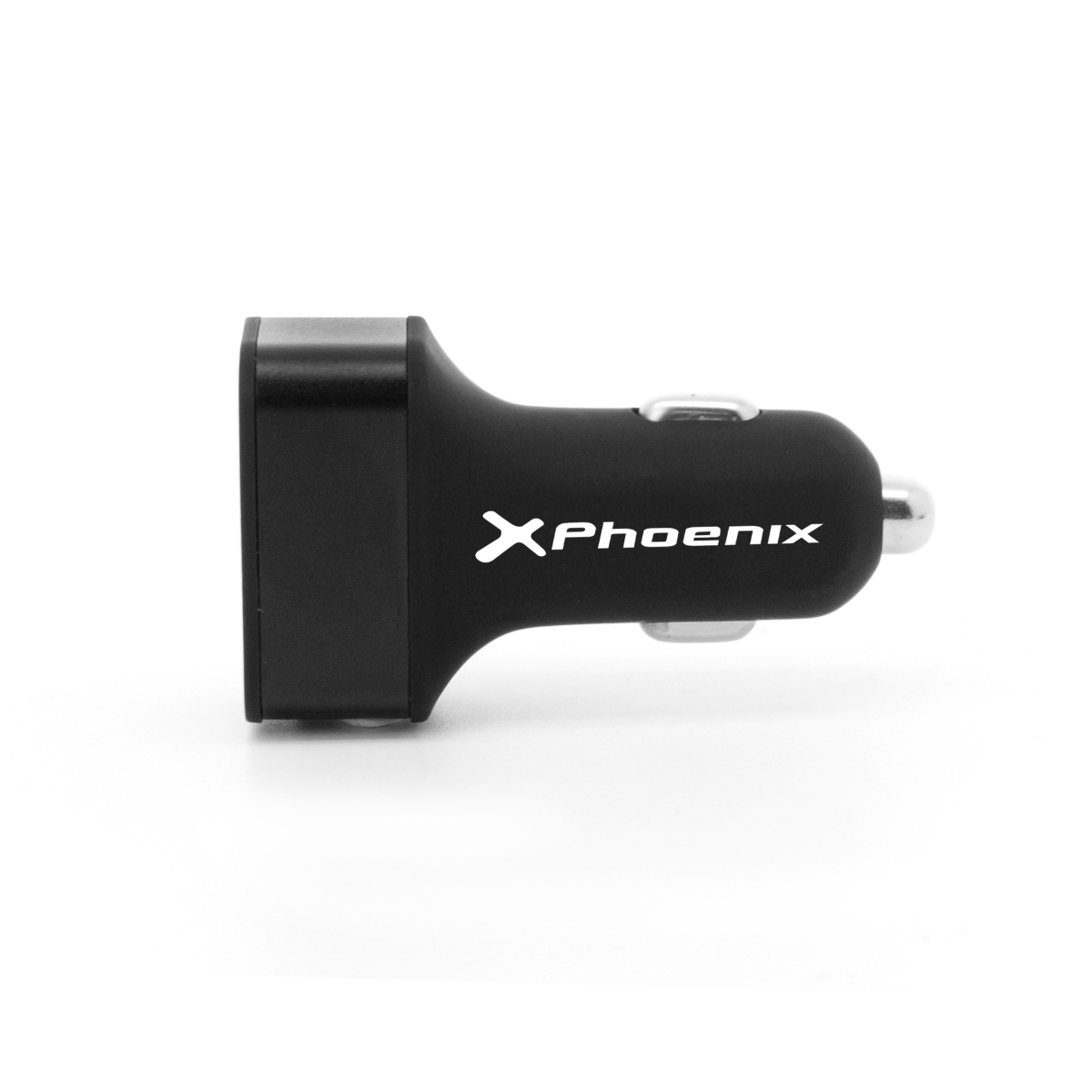 Cargador de coche negro con logo blanco y punta plateada, aislado sobre fondo blanco.