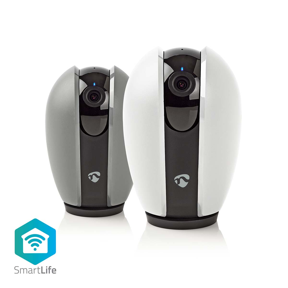 Due telecamere di sicurezza per la casa intelligente bianche e grigie con frontali neri. Il logo SmartLife è nell'angolo.