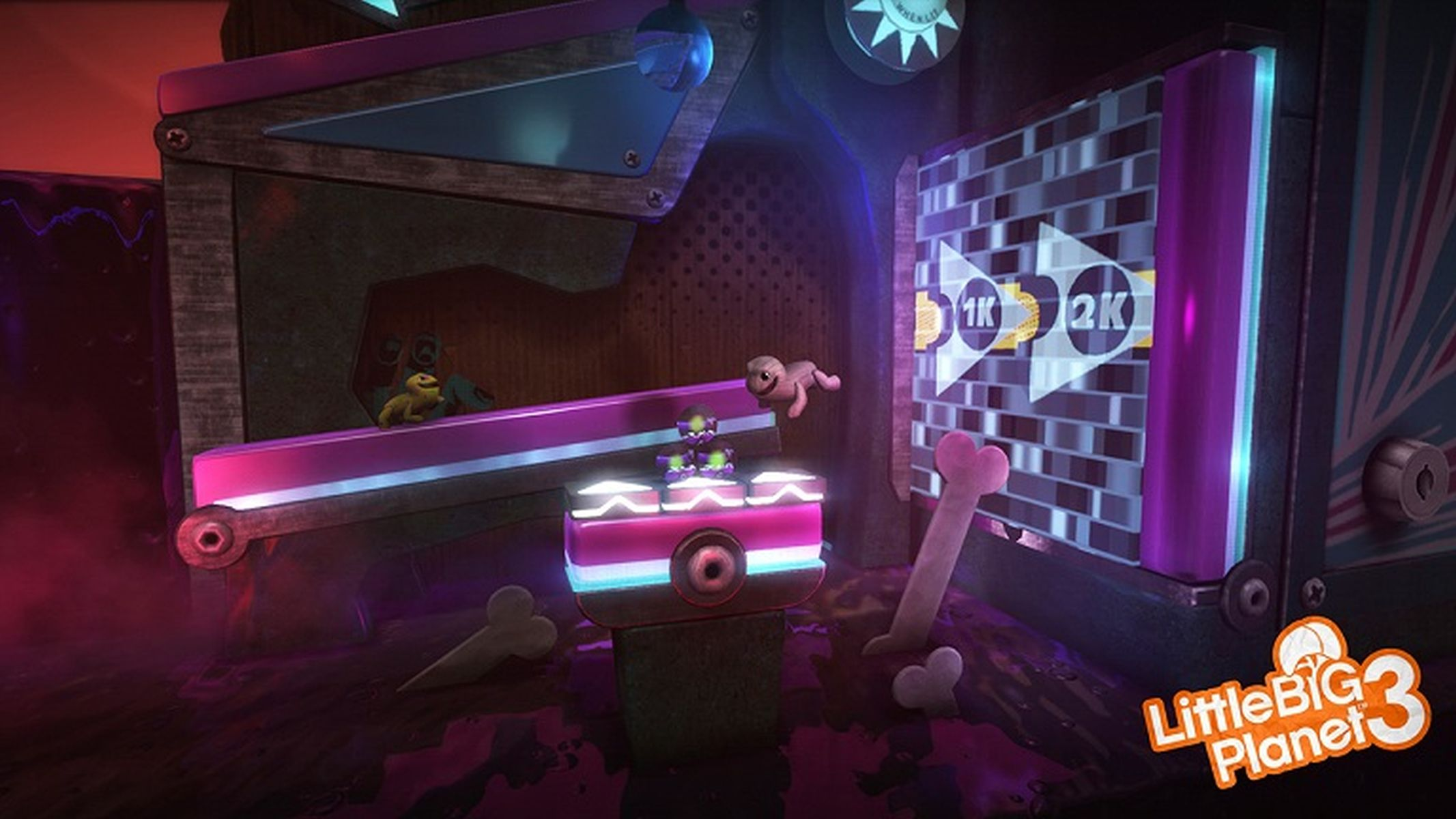 Eine Szene aus LittleBigPlanet 3. Charaktere auf einer Ebene mit Plattformen, Lichtern und Punkteanzeigen.