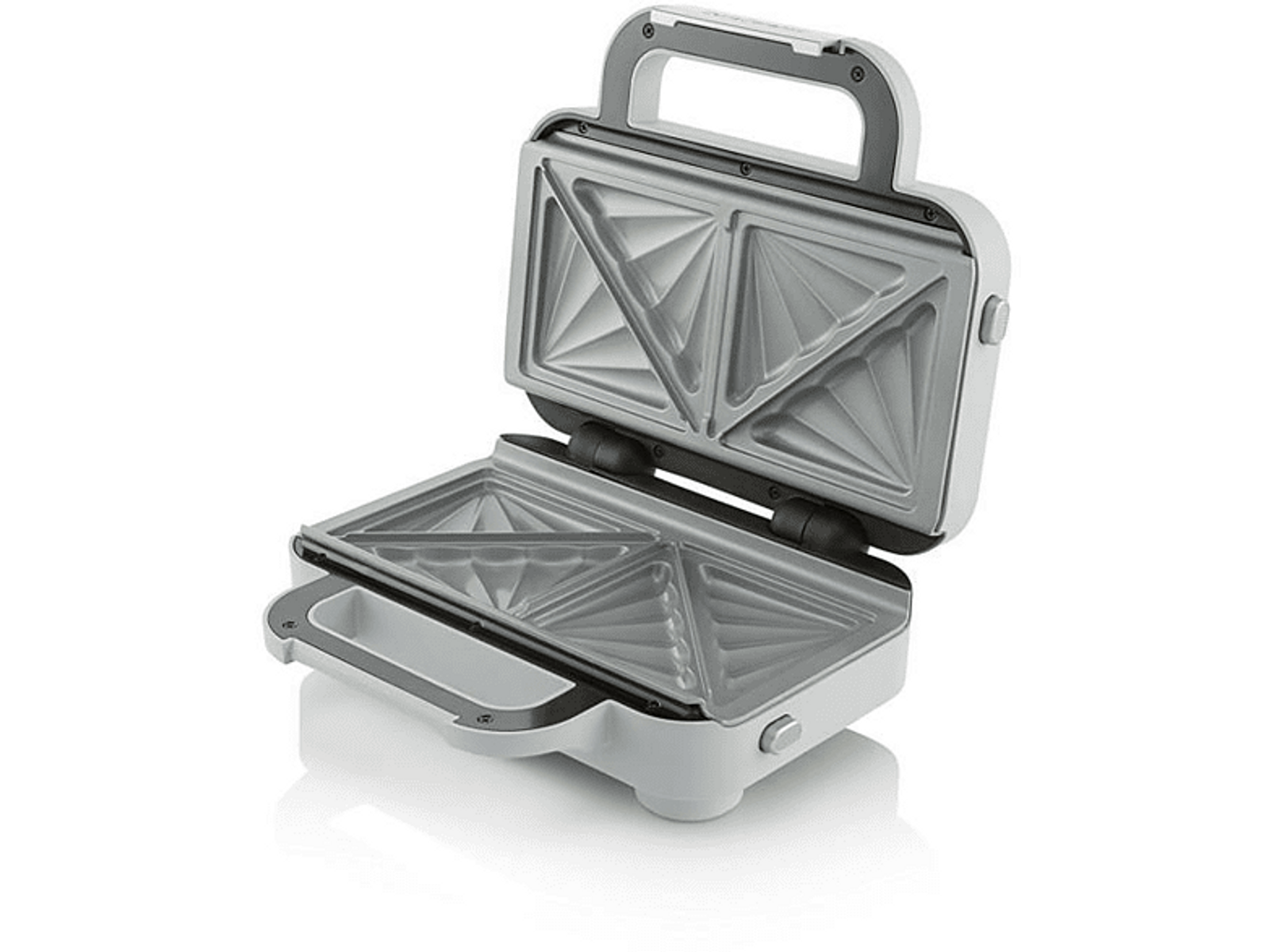Una sandwichera abierta. Es blanca y tiene marcas de parrilla triangulares.