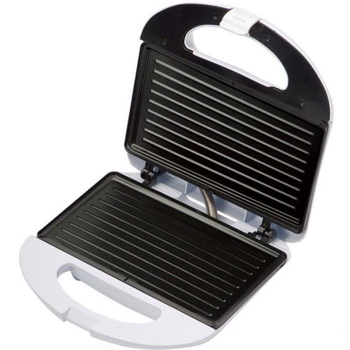 Opiekacz do kanapek otwarty, czarny grill. Biało-czarny uchwyt. Białe tło.