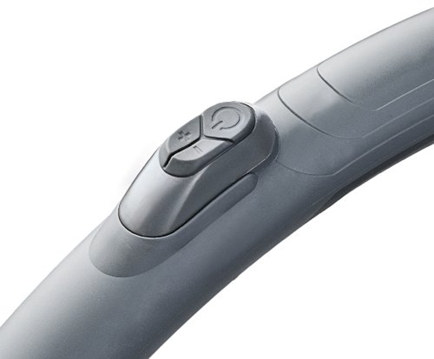 Zbliżenie szarego uchwytu odkurzacza z przyciskami.