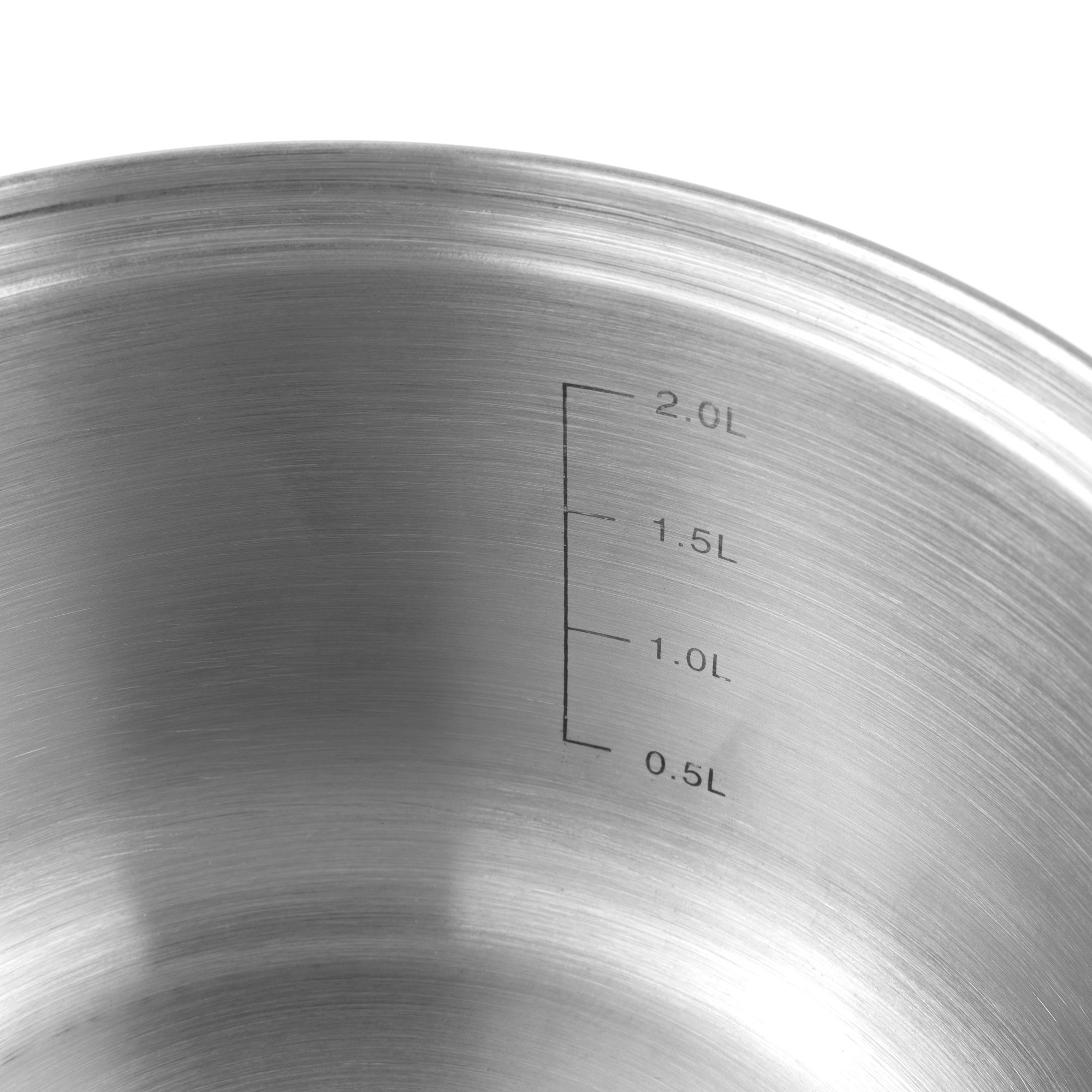 Olla de acero inoxidable con marcas de medición de 0,5L a 2,0L.