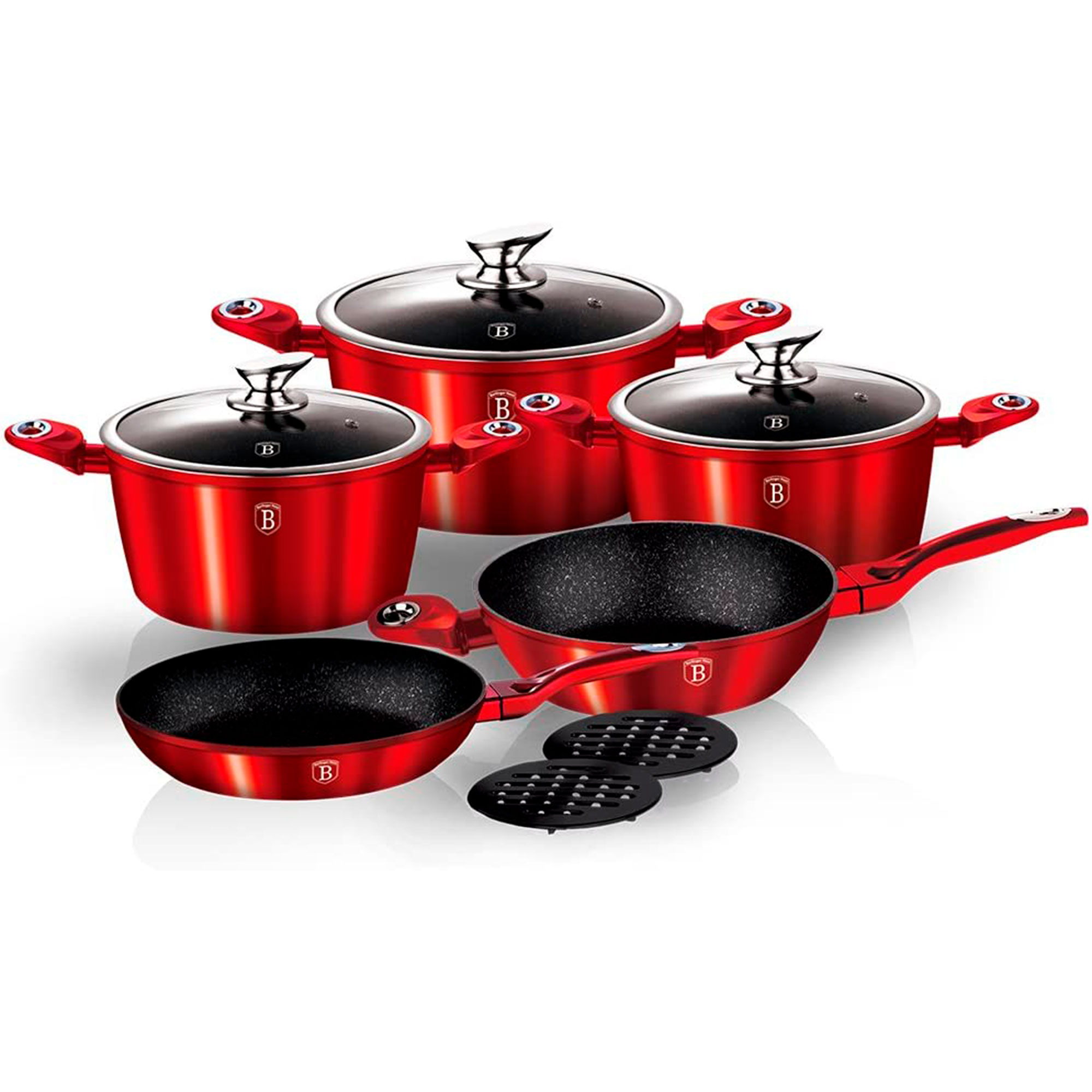 Juego de ollas y sartenes rojas con tapas de cristal. Incluye un wok y accesorios.