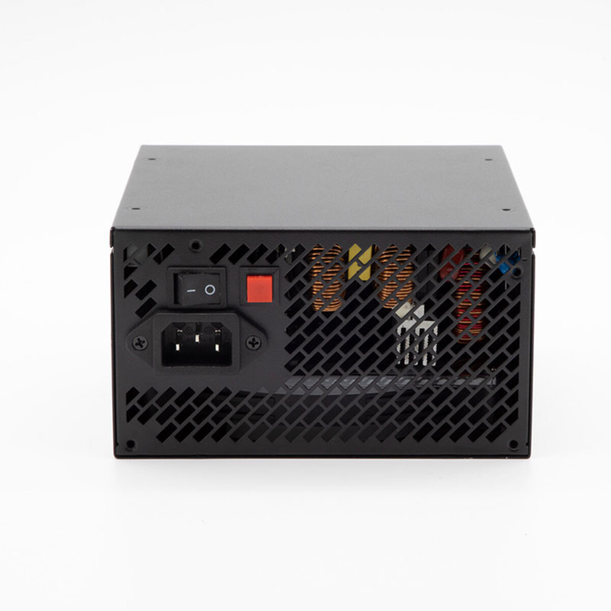 Un alimentatore per computer nero, con porta di alimentazione, interruttore e ventola.