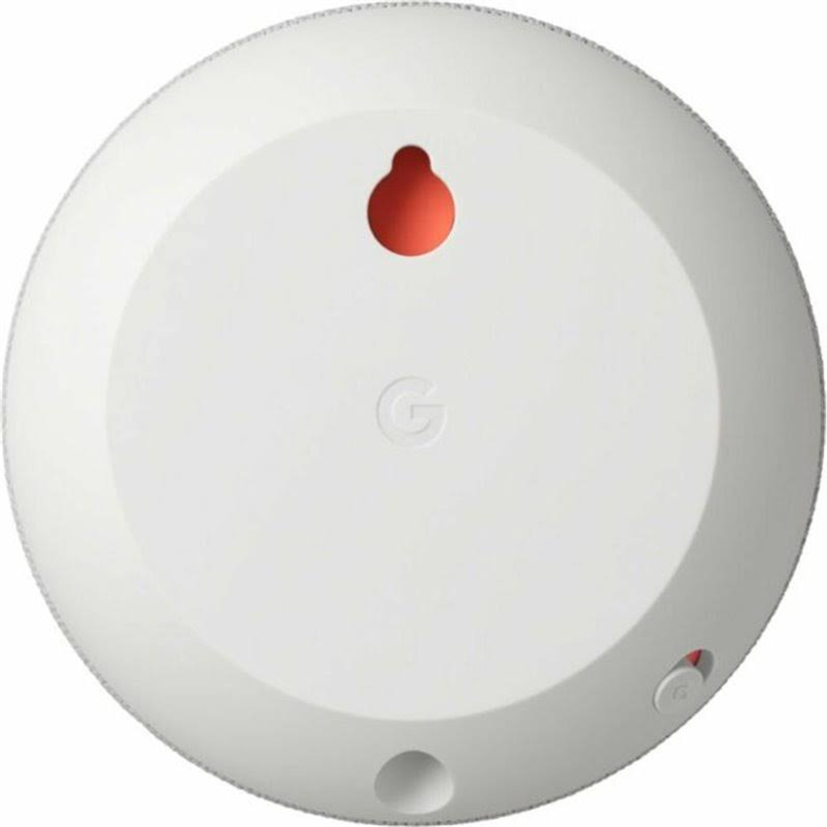 Tył białego inteligentnego głośnika Google Nest Mini. Ma czerwony haczyk, przycisk i otwór.