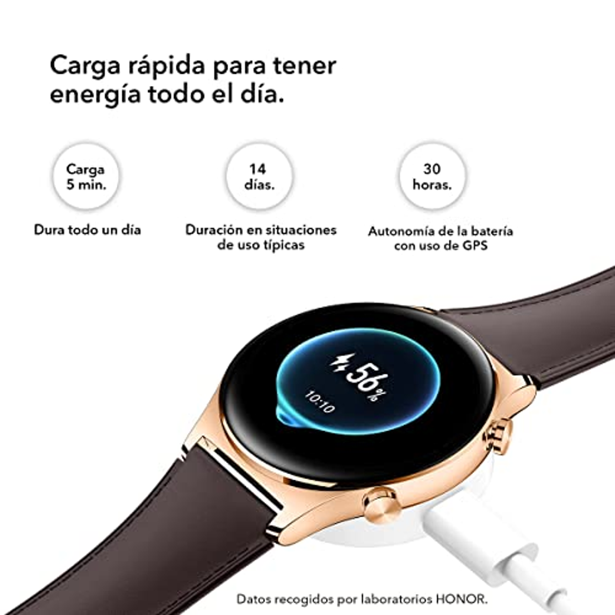 Eine Smartwatch, die auf einer weißen Oberfläche aufgeladen wird. Die Uhr zeigt 56 % Akkulaufzeit an, die Uhrzeit ist 10:10.