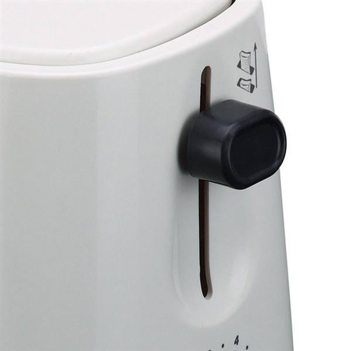 Zbliżenie białego tostera z czarną dźwignią i szczeliną. Dźwignia jest pośrodku.