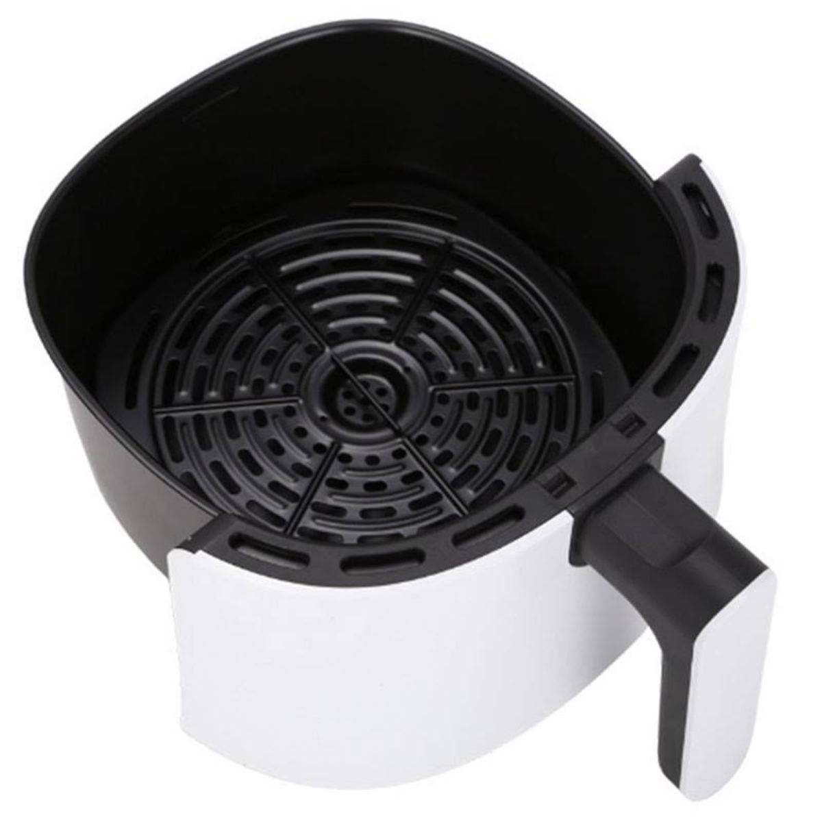 Cesta de freidora de aire en blanco y negro. La cesta tiene un asa y una superficie para asar.
