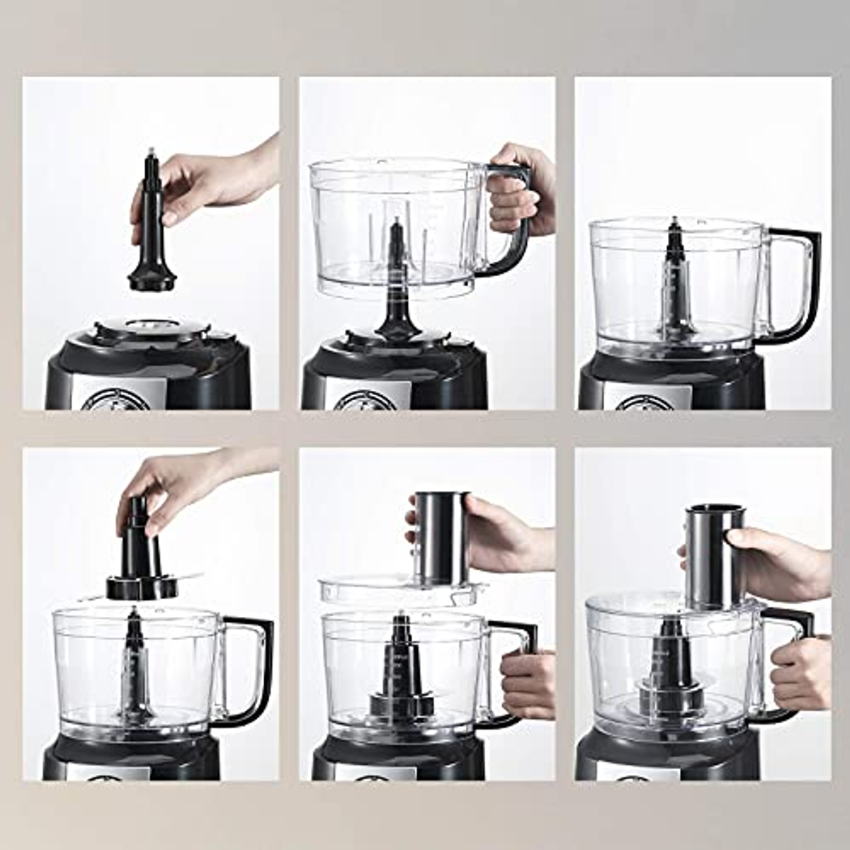 Passaggi sequenziali per assemblare un robot da cucina. Mani che posizionano lame e un contenitore.