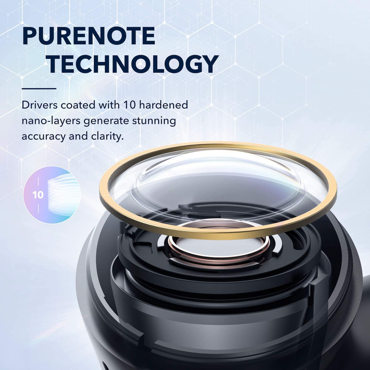 Primer plano de un auricular negro con un anillo dorado y detalles técnicos.