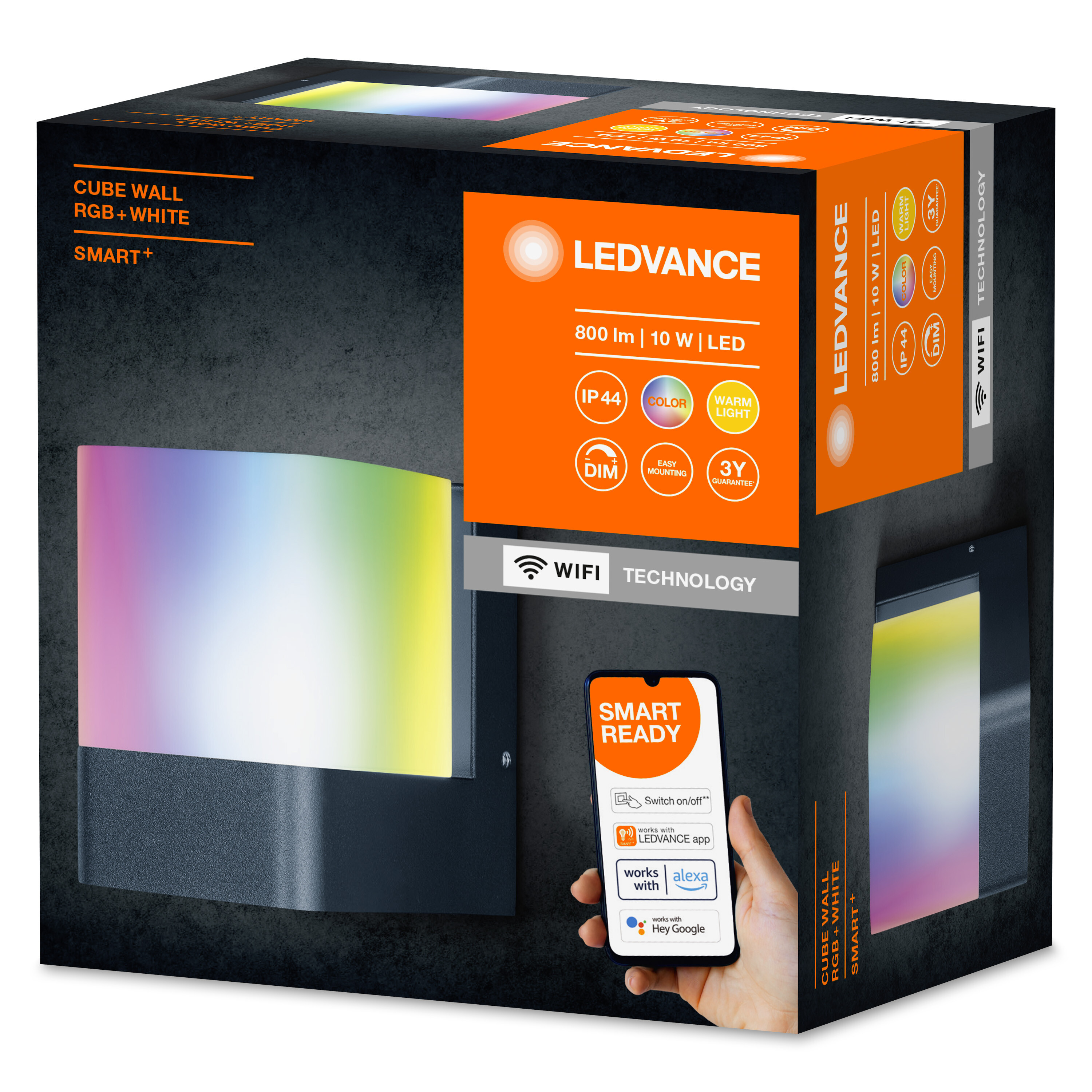 Eine Schachtel mit LEDVANCE Cube Wandleuchten. Die Box hat Bilder der Leuchte und ein Smartphone mit der App.