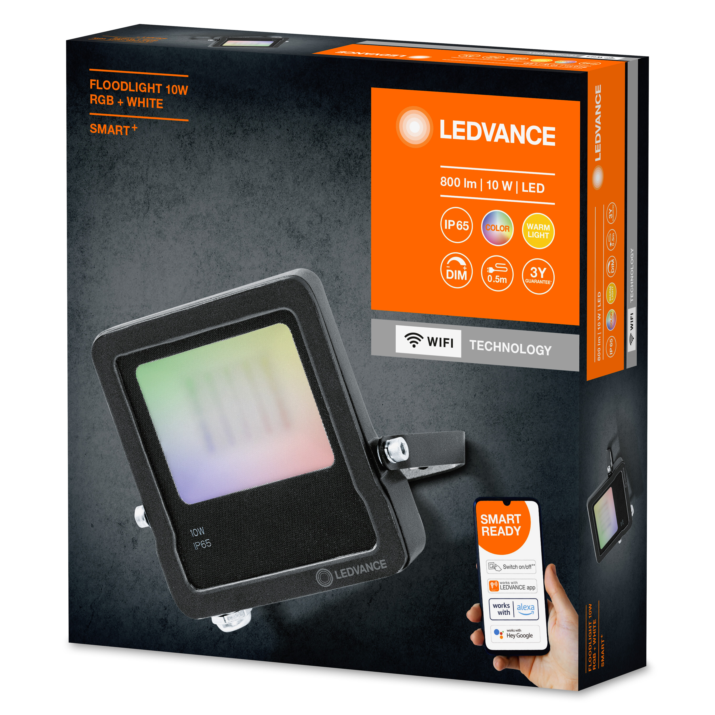 Faretto LEDVANCE nero su una scatola. La scatola contiene informazioni sul prodotto e uno smartphone.