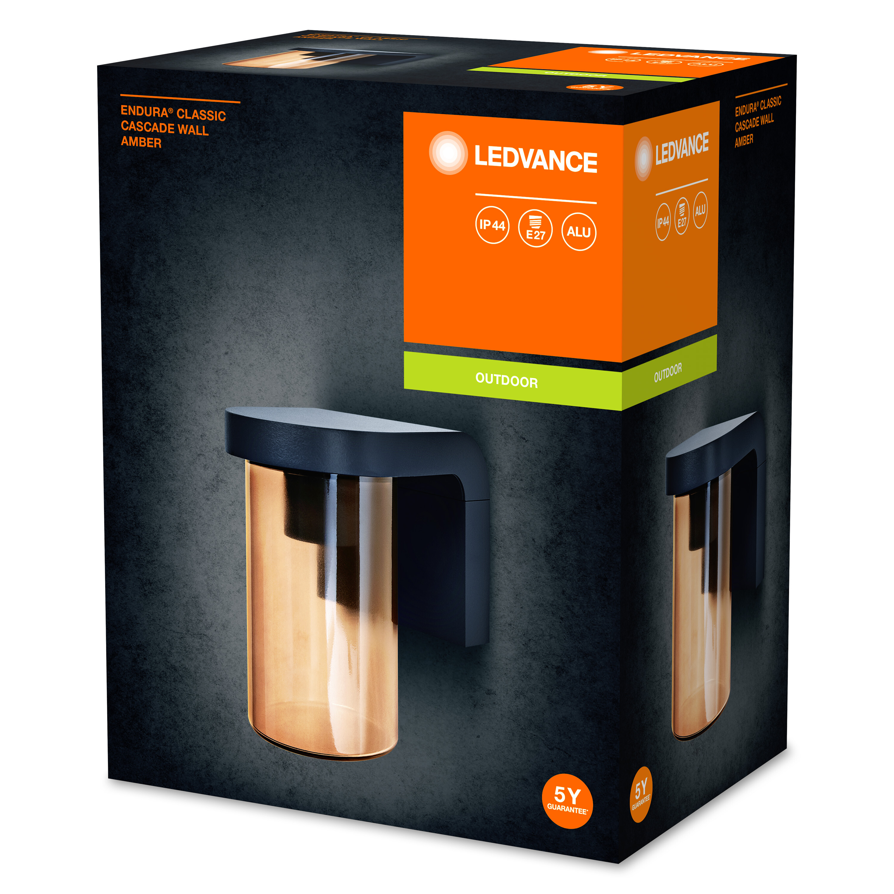 LEDVANCE Außenwandleuchte in einer Box. Die Lampe ist schwarz mit bernsteinfarbenem Licht.