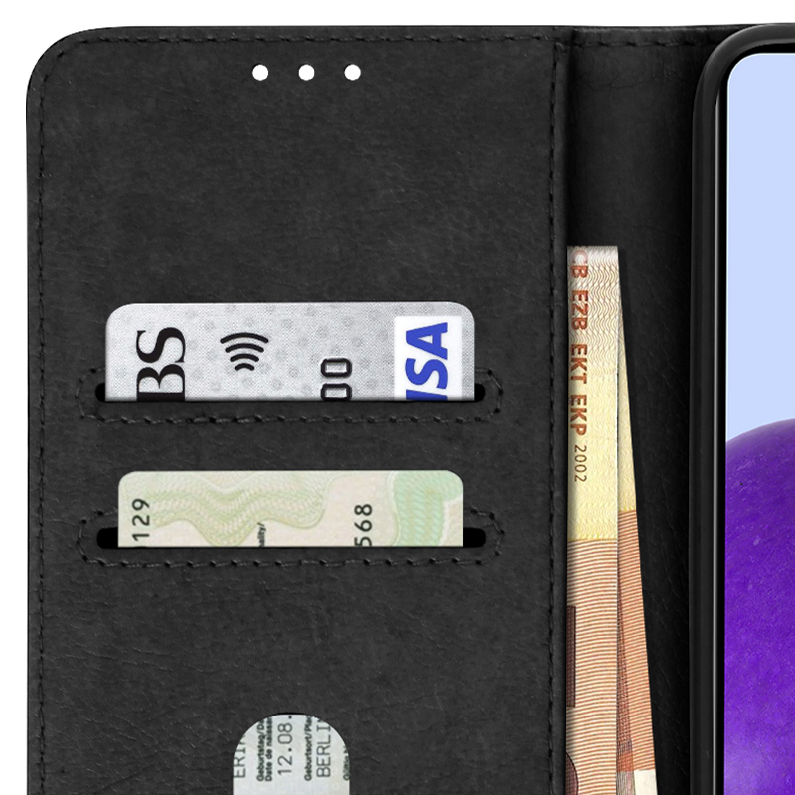 Een zwarte portemonnee open, met kaarten en een opgevouwen biljet. Kaarten omvatten een VISA en een BS-kaart.