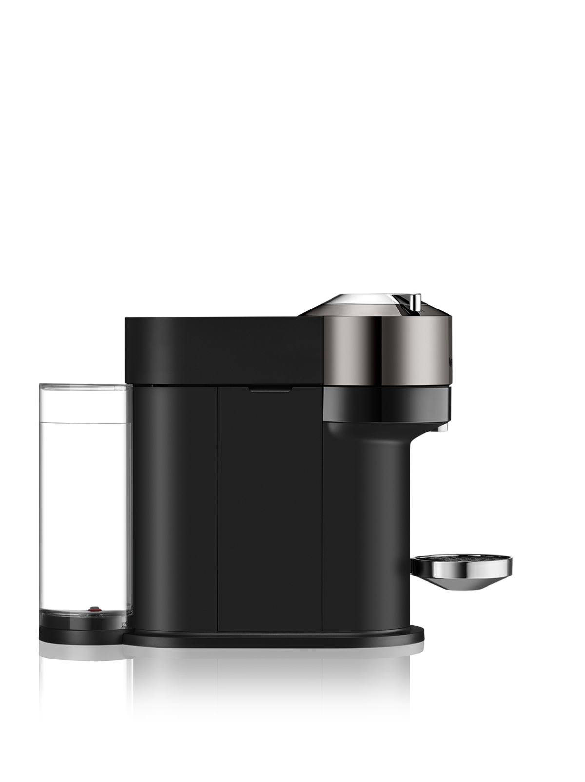 Czarny ekspres do kawy Nespresso. Metalowy wierzch. Szklany pojemnik na wodę z boku.