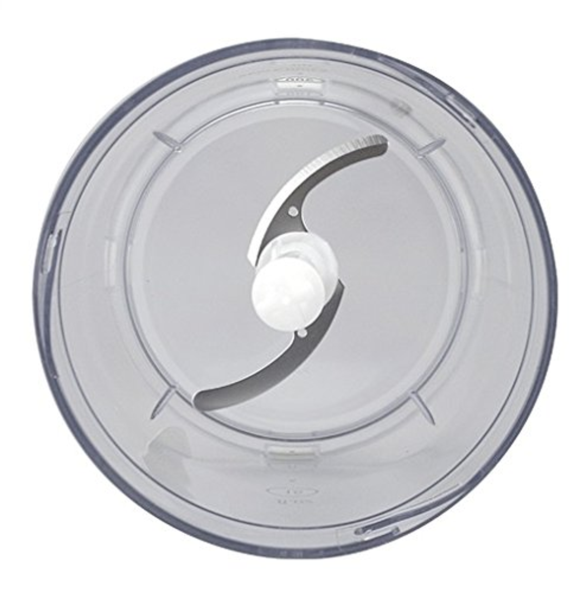 Vista desde arriba de un cuenco transparente de procesador de alimentos con cuchillas.