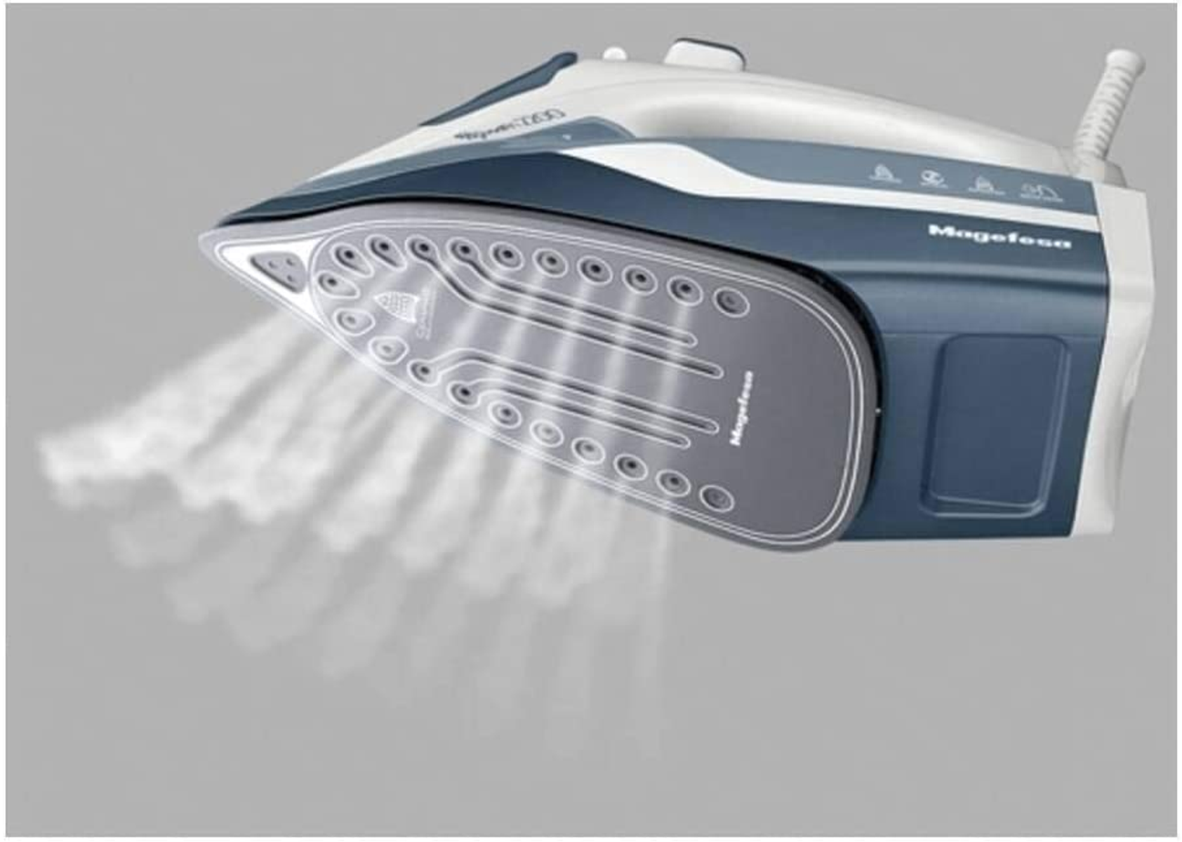 Plancha emitiendo vapor, blanca y azul. Marca MAGEFESA. Fondo gris.