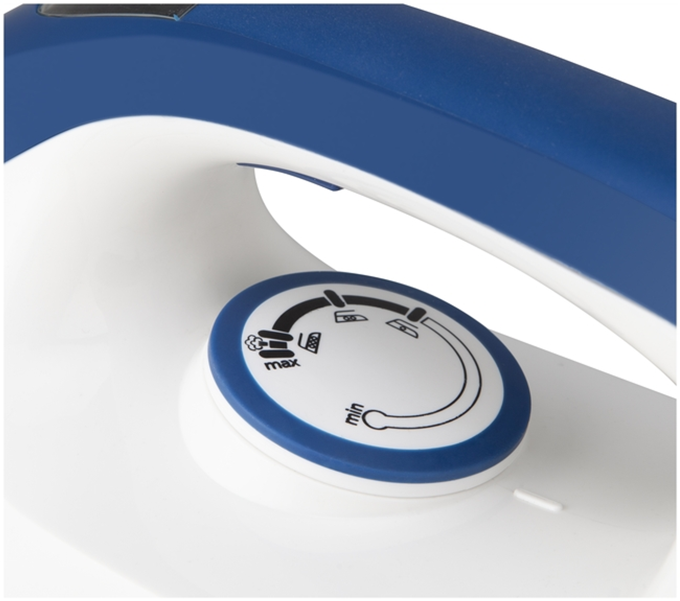 Primer plano del dial de temperatura de la plancha; azul y blanco.