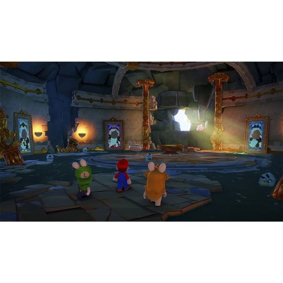 Personajes de Mario y Rabbids en un entorno tipo mazmorra. Hay pinturas en las paredes.