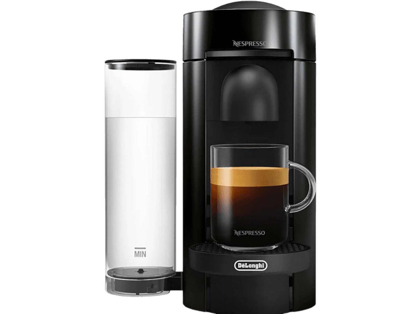 Eine schwarze Nespresso Vertuo Kaffeemaschine mit einem Glas Kaffee und einem Wasserbehälter daneben.