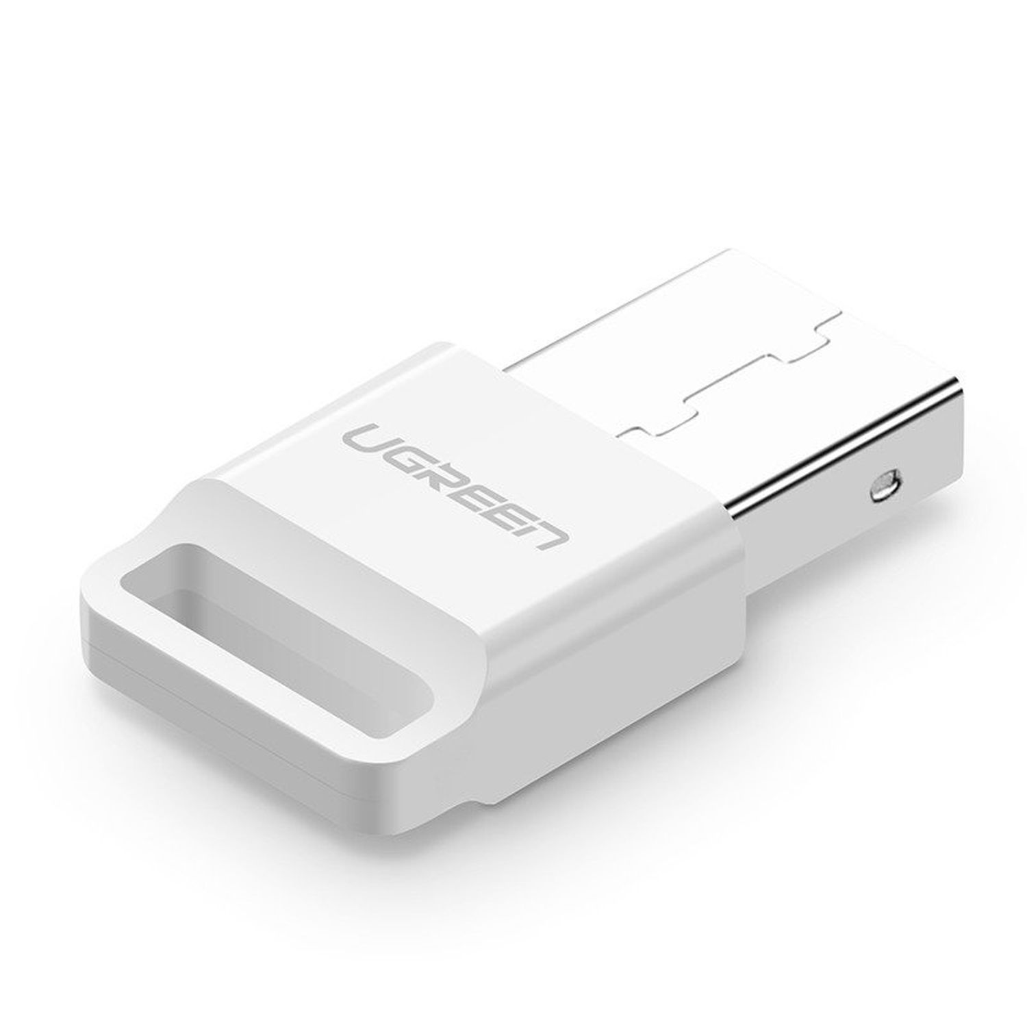 Weißer UGREEN USB-Adapter. Rechteckige Form mit Schlaufe. Weißer Hintergrund.