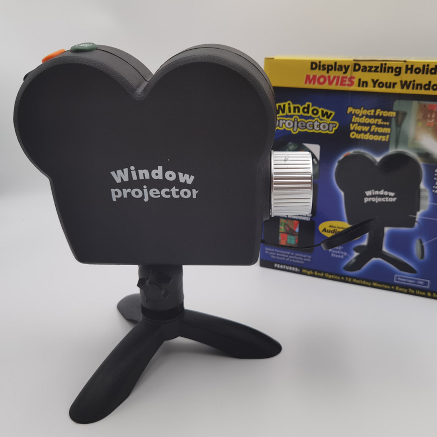 Proyector de ventana negro con pantalla de cine y una caja.