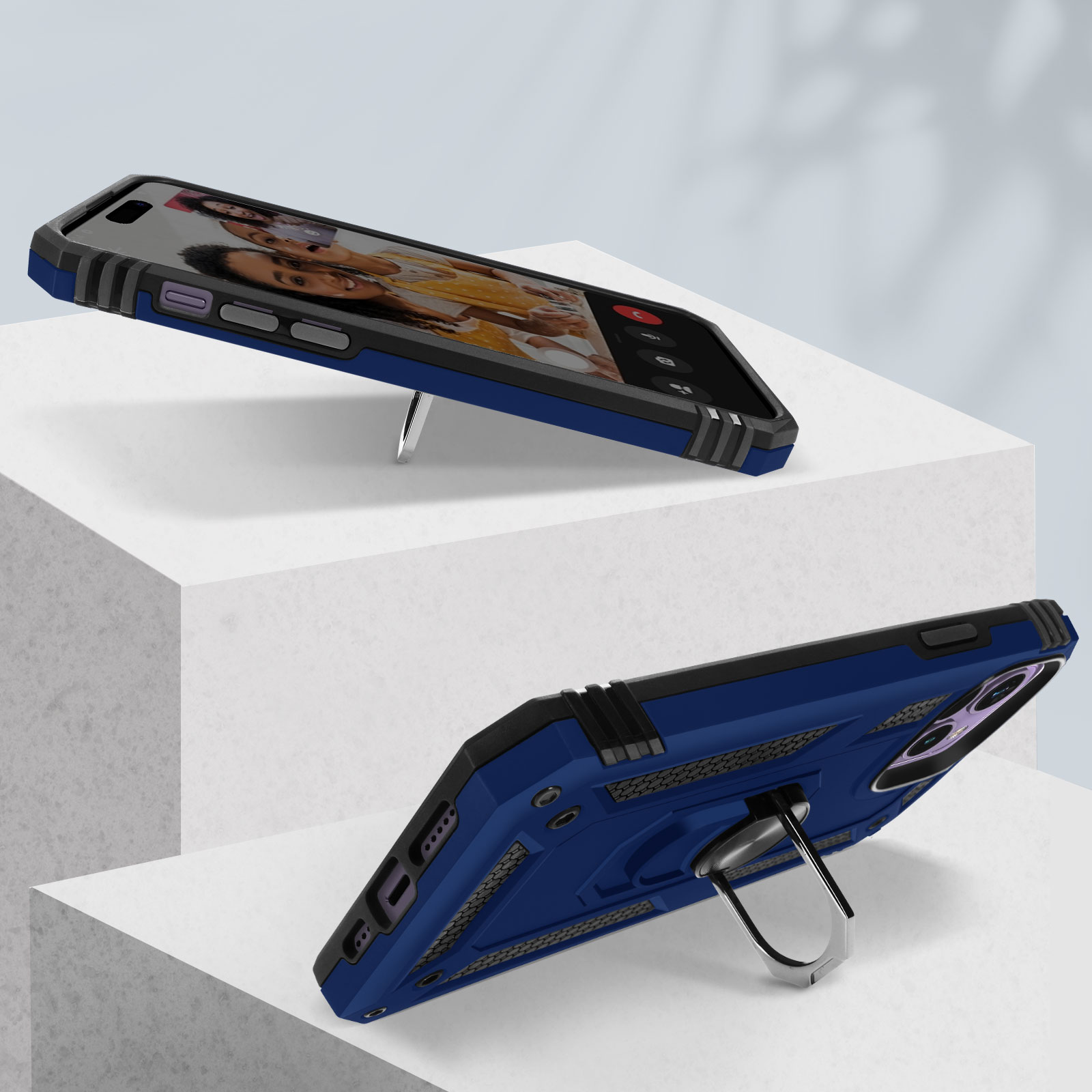 Coque de téléphone bleue avec béquille sur surface blanche, deux vues.
