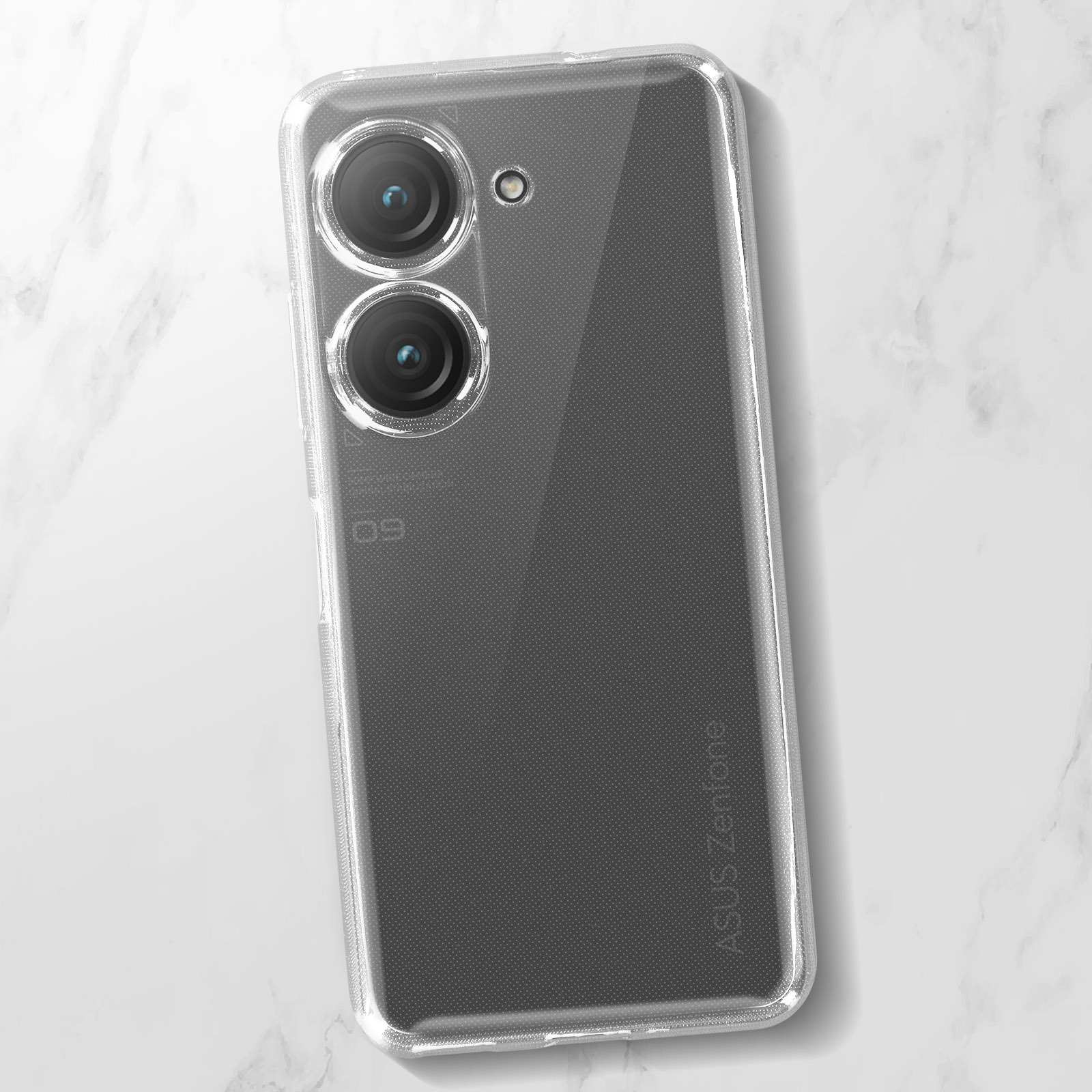 Transparante telefoonhoes op een wit oppervlak, met de camera van de telefoon. Telefoon zegt ASUS Zenfone.