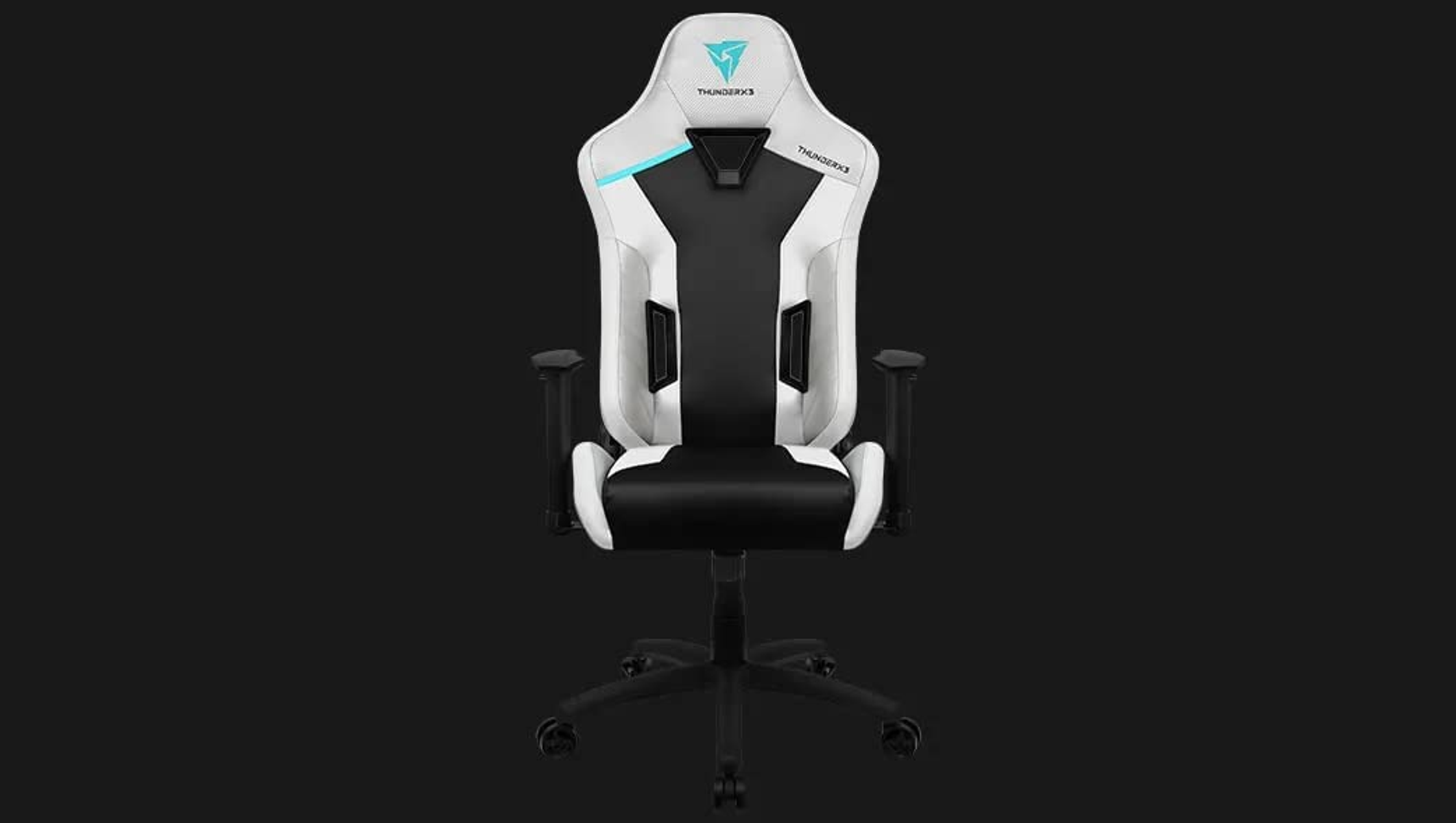 Gaming-Stuhl mit weißem und schwarzem Design. Das ThunderX3-Logo ist sichtbar.