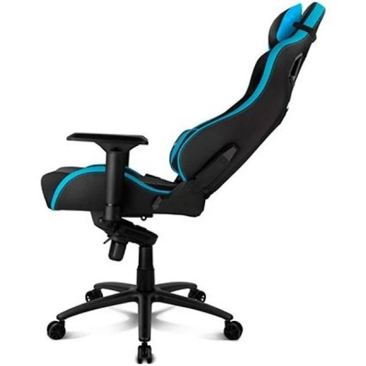 Gaming-Stuhl in Schwarz und Türkis. Seitenansicht, die das Design des Stuhls zeigt, Armlehnen, schwarzes Gestell.