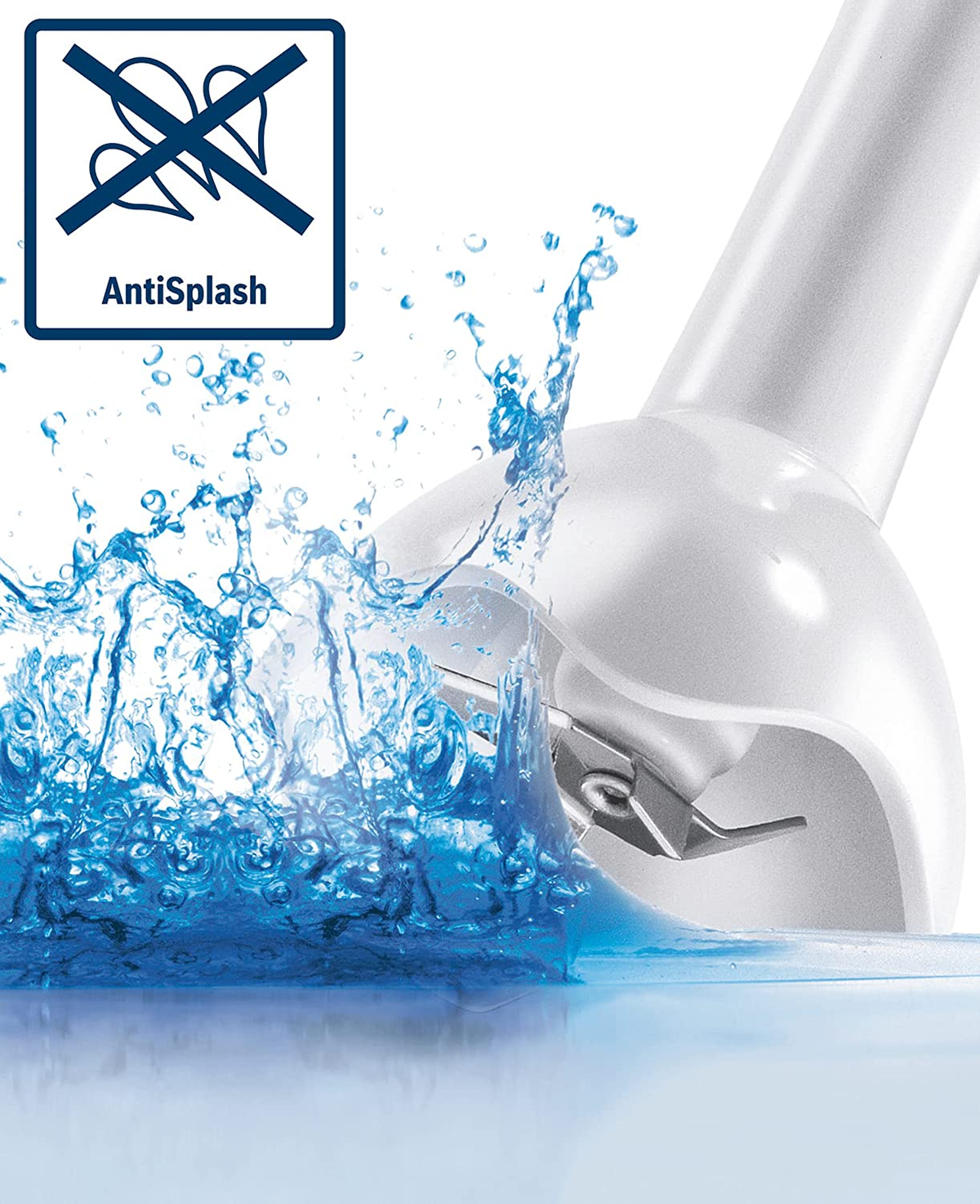 Primo piano di un frullatore a immersione bianco con uno spruzzo d'acqua blu. Logo antisplash visibile.