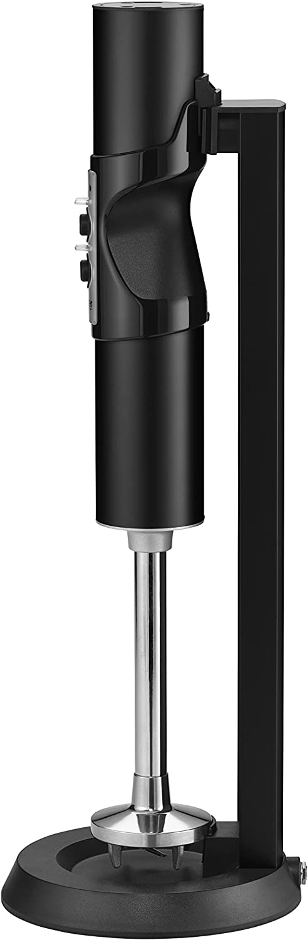 Schwarzer Stabmixer auf seinem Ständer. Der Mixer steht senkrecht.