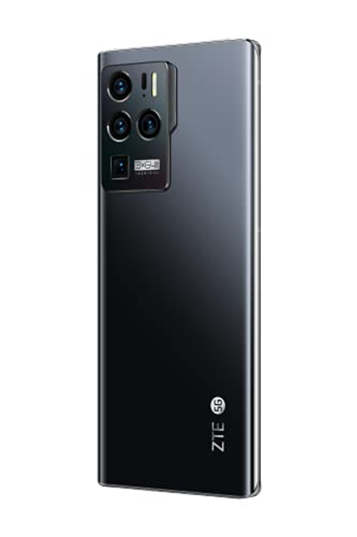 Ein schwarzes Smartphone mit einem Multi-Objektiv-Kamerasystem. Es hat eine Farbverlauf-Rückseite und das ZTE-Logo.