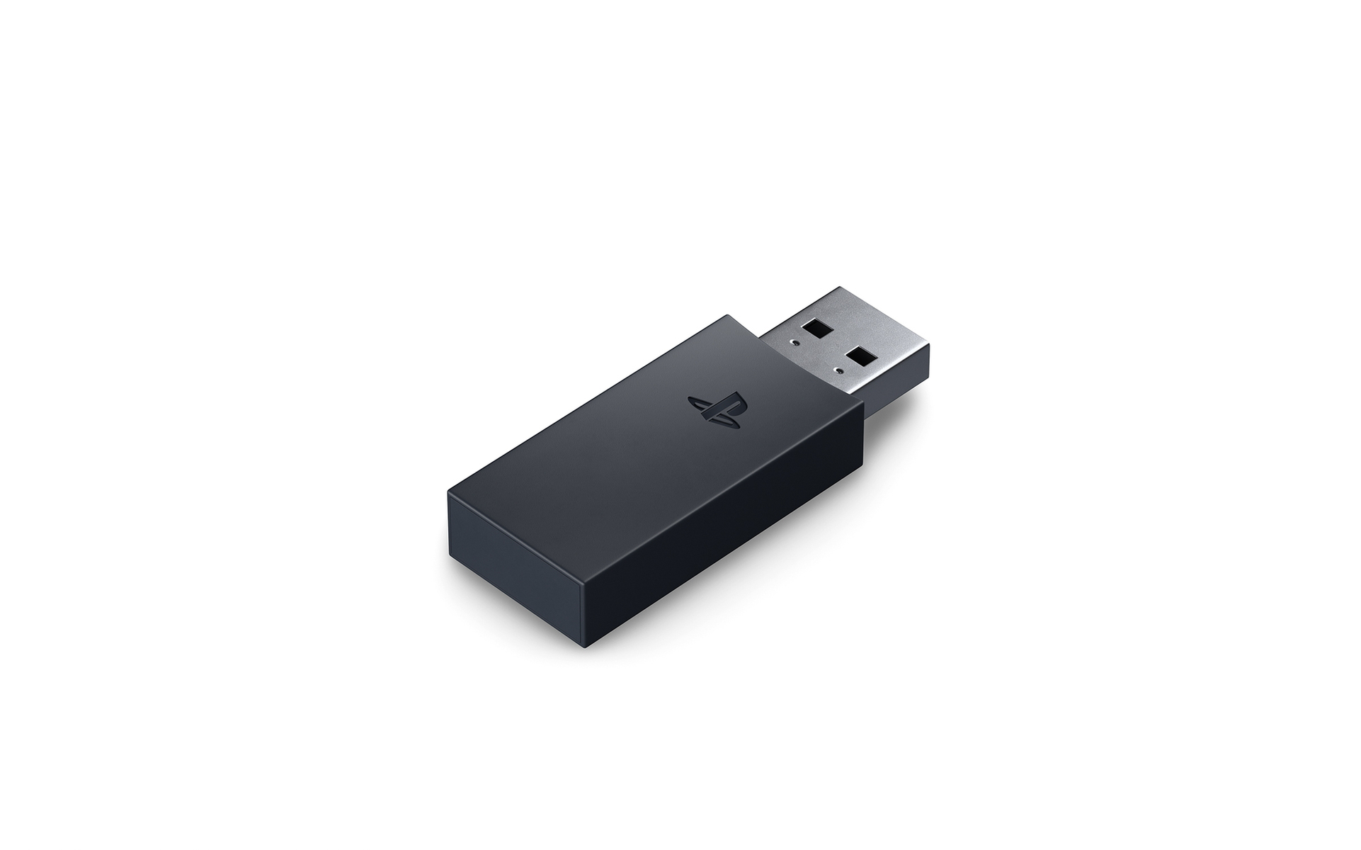 Ein schwarzer USB-Dongle mit dem PlayStation-Logo. Es befindet sich auf weißem Hintergrund.