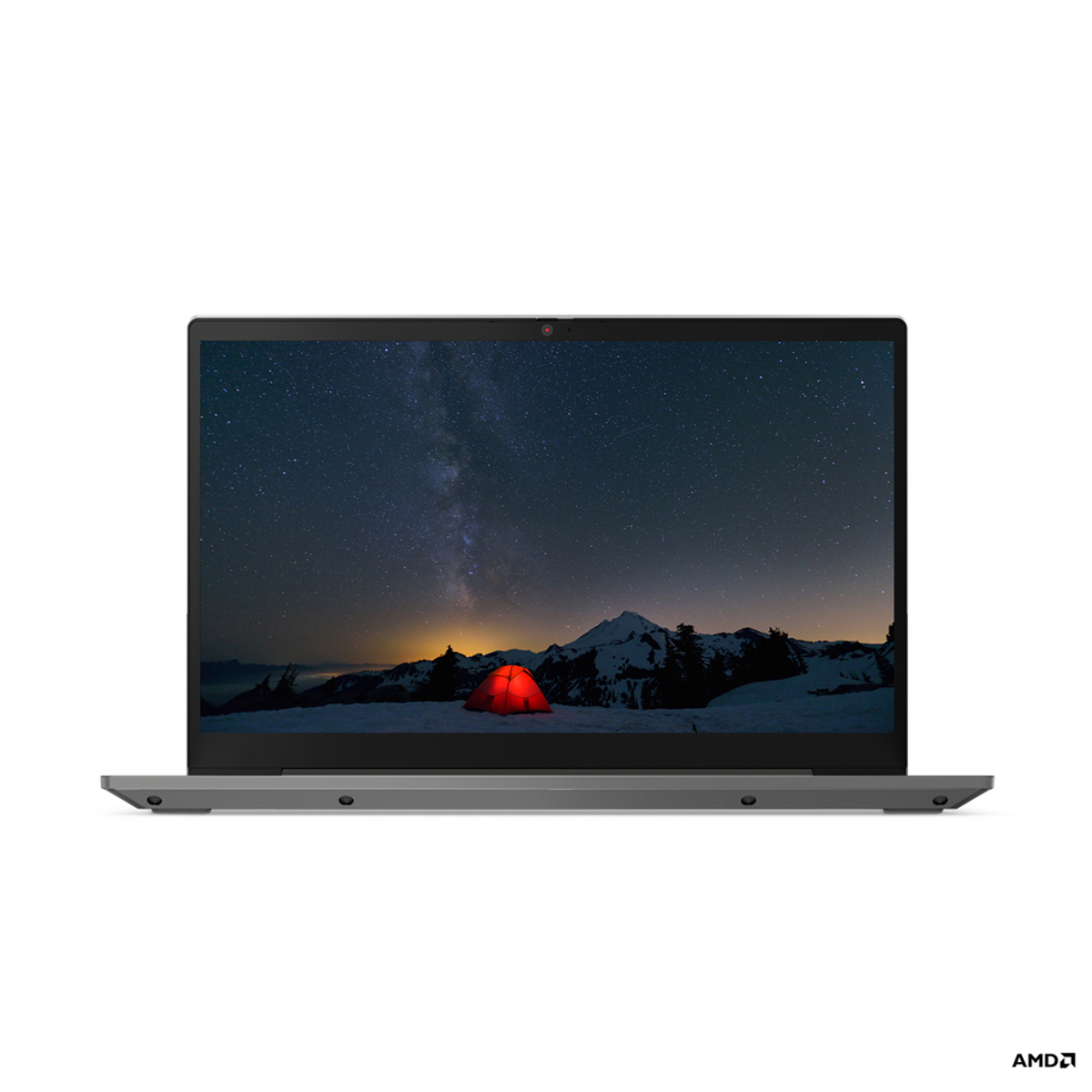Portátil en blanco. Pantalla muestra montañas nevadas, tienda roja y cielo estrellado.