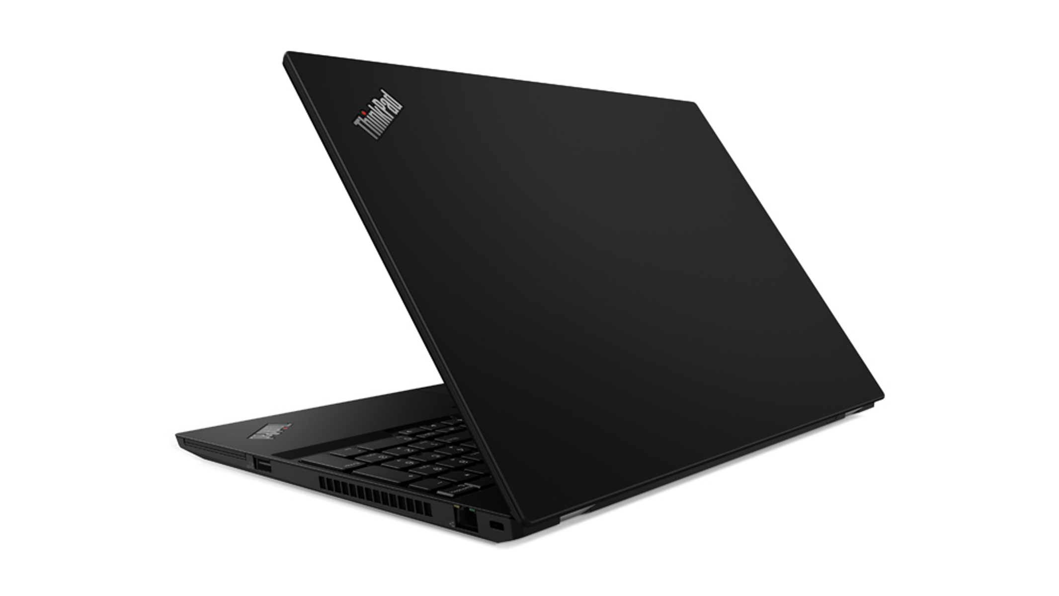 Schwarzer ThinkPad-Laptop, schräge Ansicht, Deckel offen. Schwarze Tastatur sichtbar. Weißer Hintergrund.