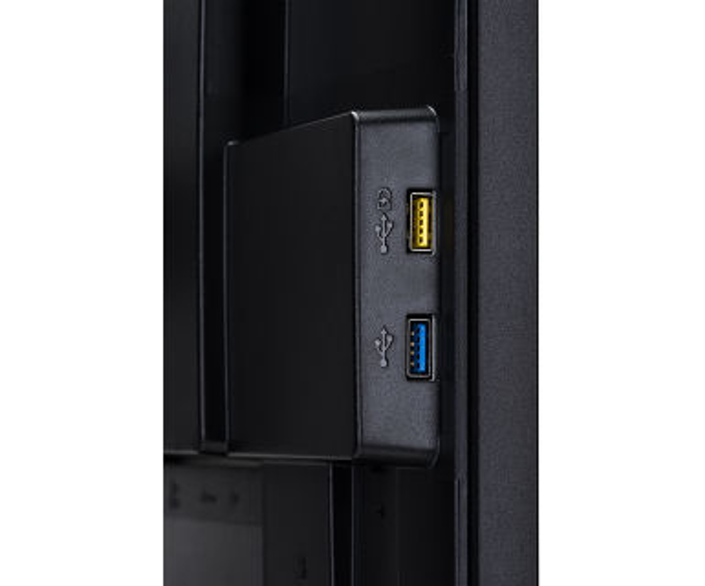 Nahaufnahme der Anschlüsse an einem Computer. USB- und Audioanschlüsse sind in Schwarz sichtbar.