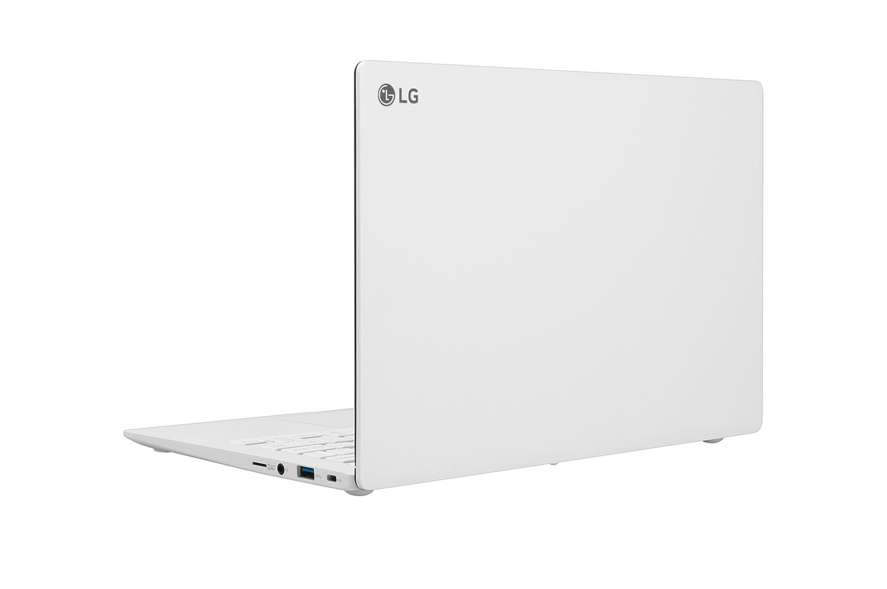 Portátil LG blanco desde un ángulo trasero, con el logo de LG visible. Fondo blanco.